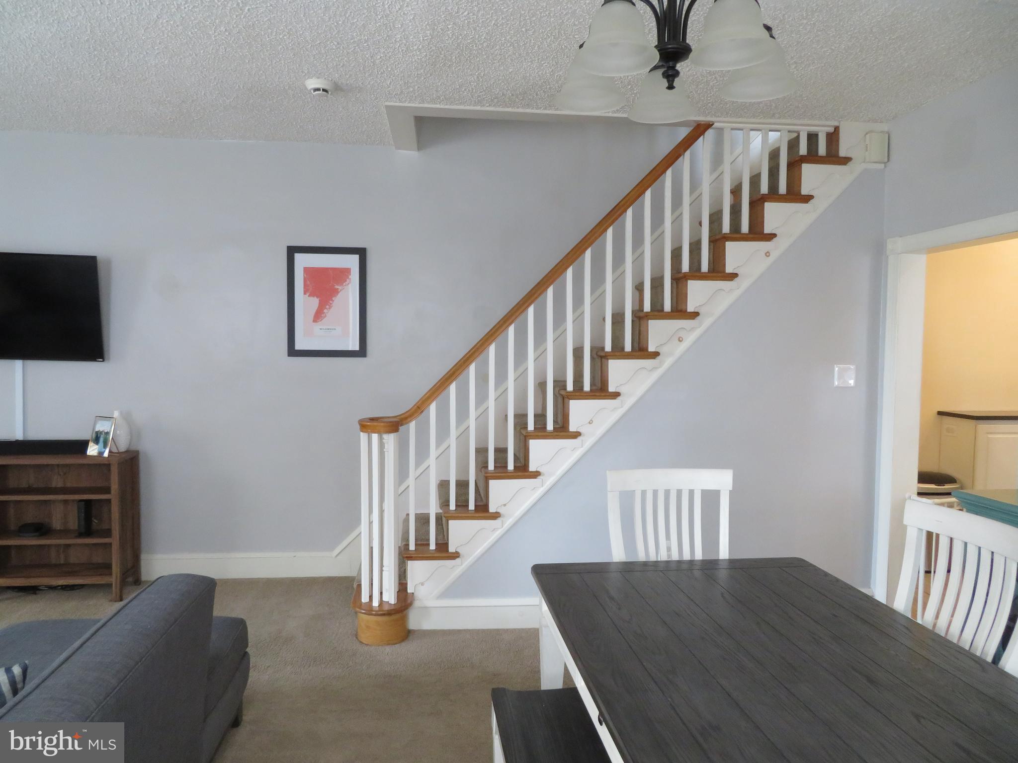 CHELTENHAM VIL - Residential