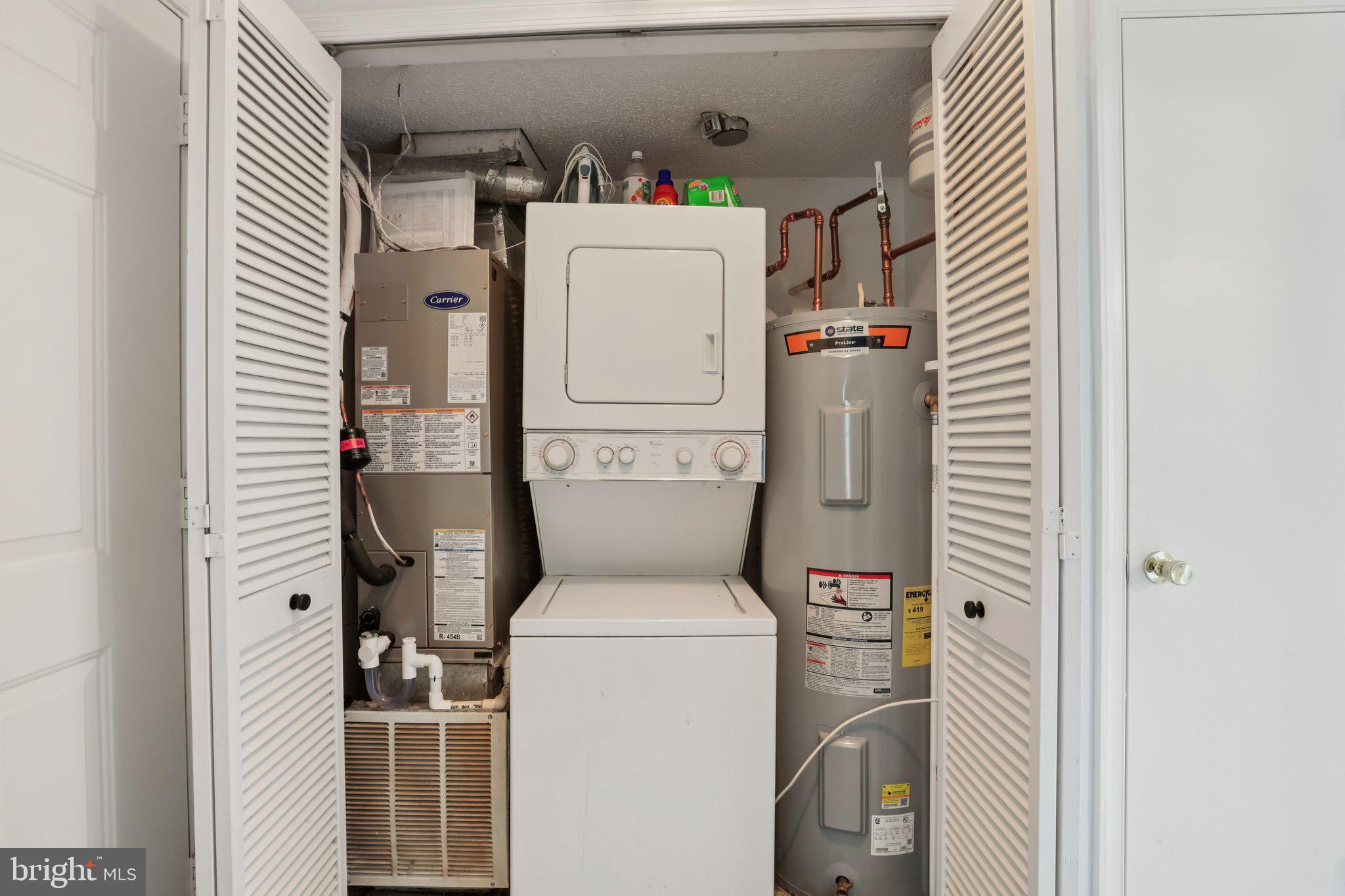 THE TIERS OF LAUREL LAKE - Residential