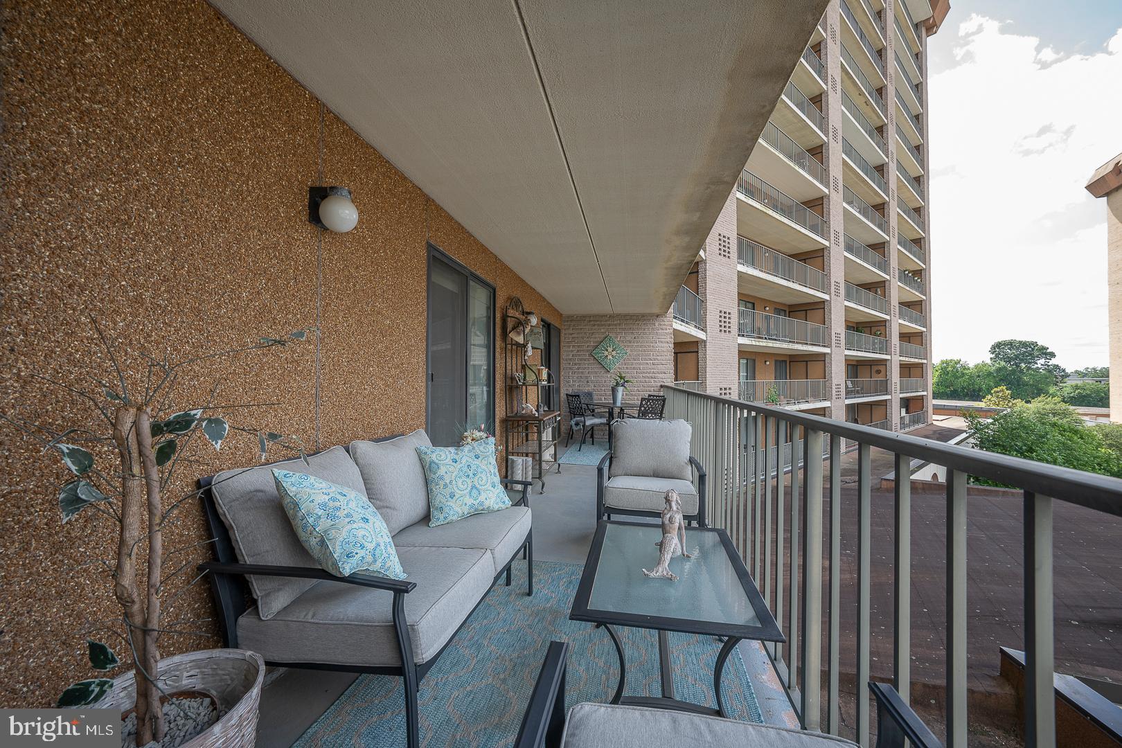 VALLEY FORGE TOWER - Residential