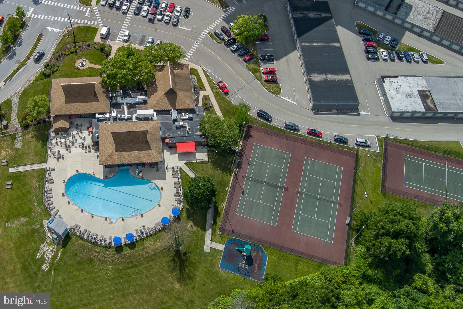 VALLEY FORGE TOWER - Residential