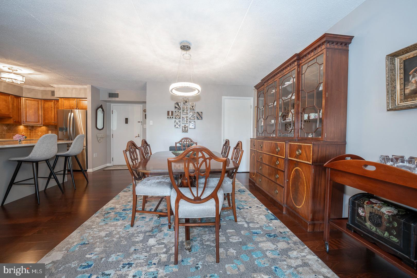 VALLEY FORGE TOWER - Residential