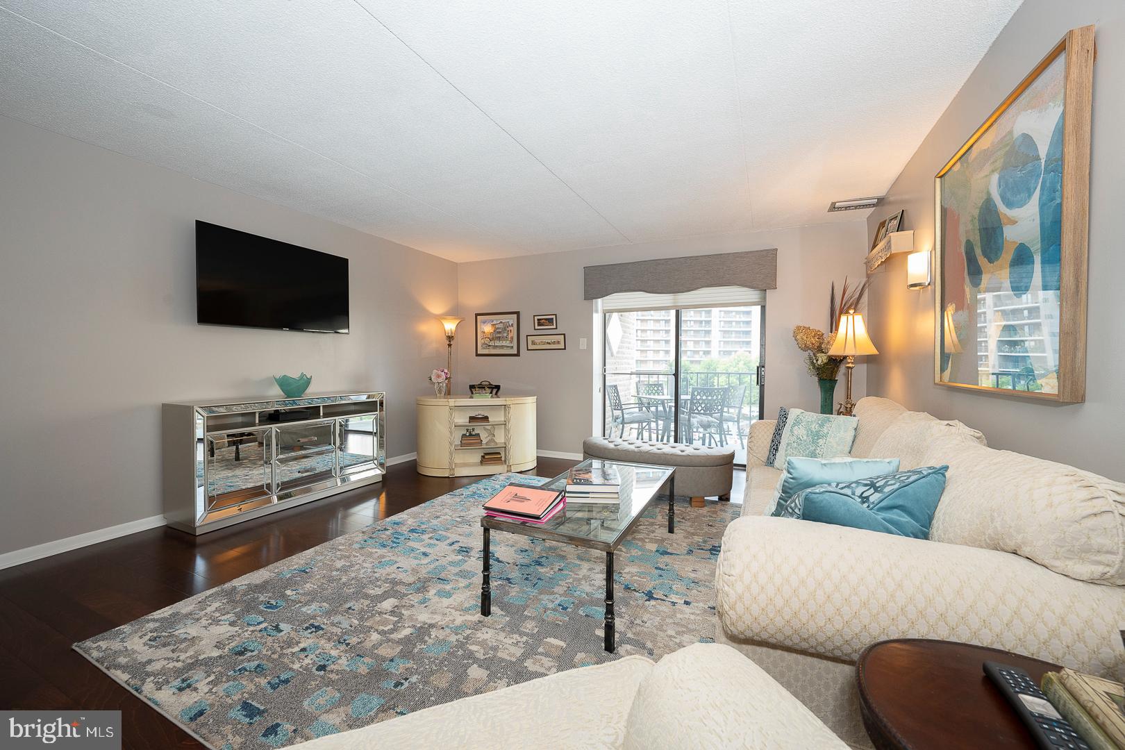 VALLEY FORGE TOWER - Residential