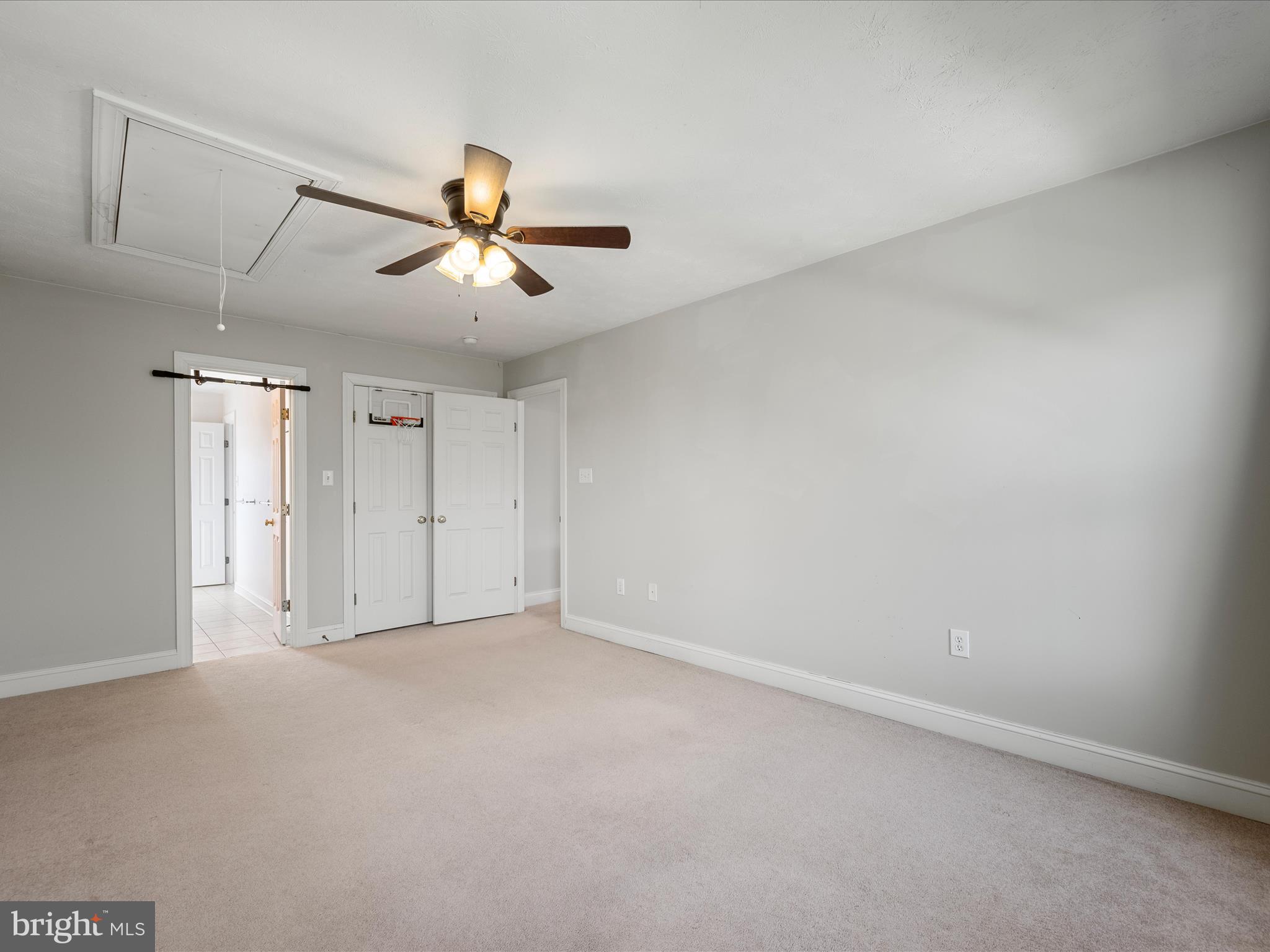 FAIRWAY MANOR - Residential