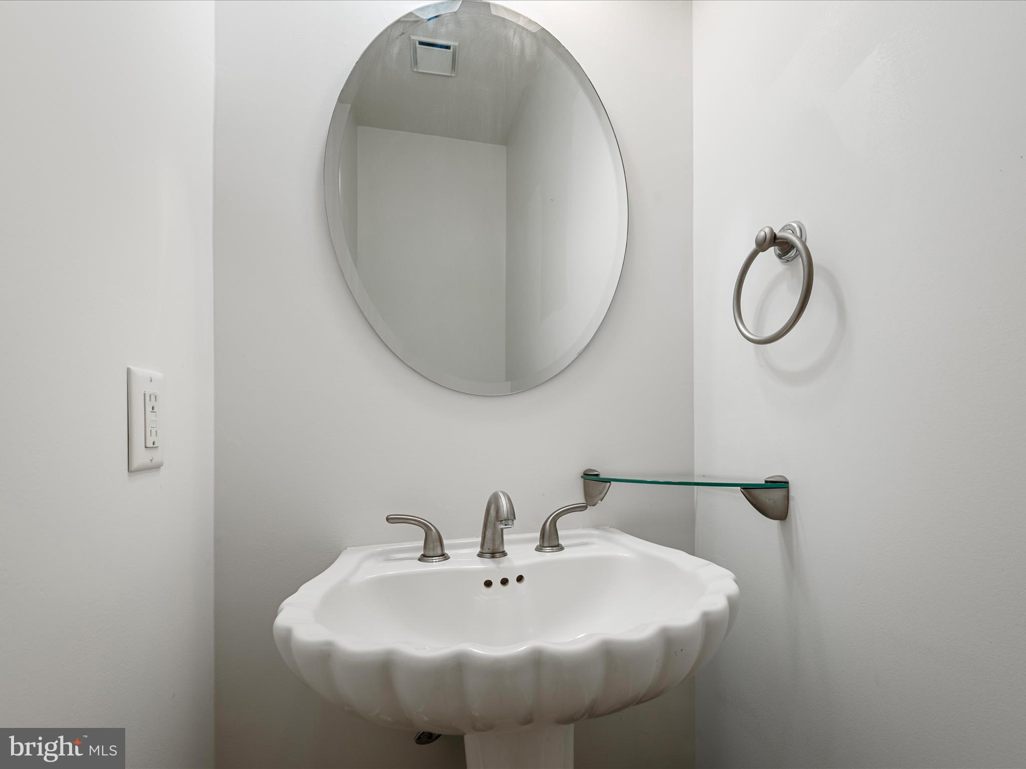 FAIRWAY MANOR - Residential