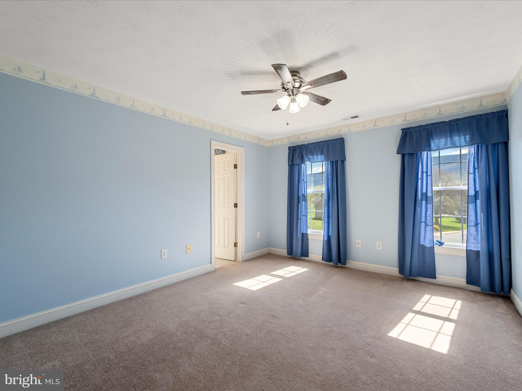 FAIRWAY MANOR - Residential