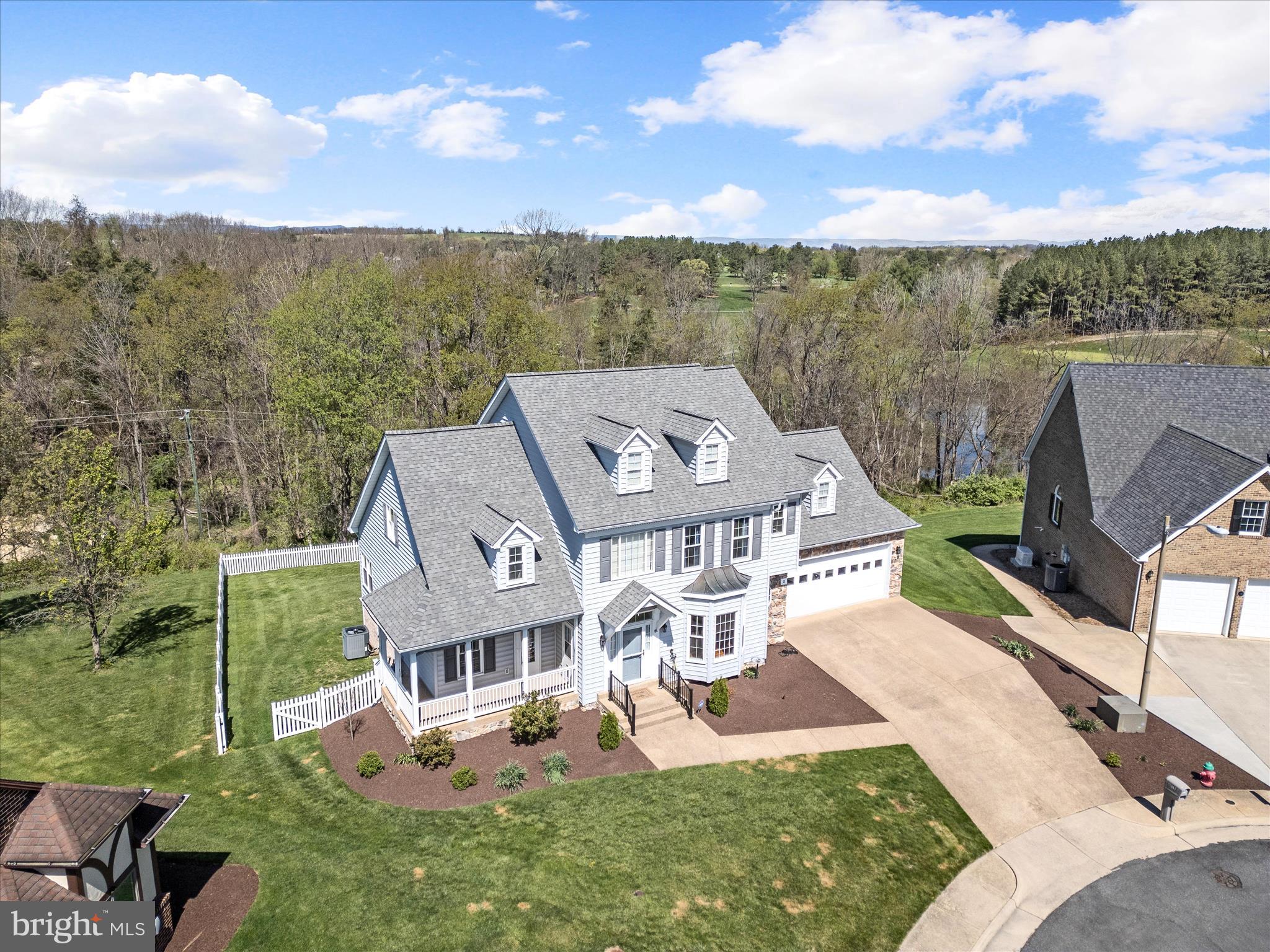 FAIRWAY MANOR - Residential