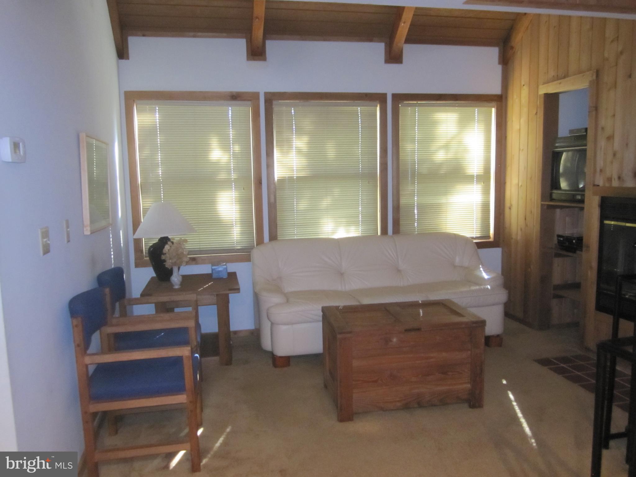 LAKEVIEW PEDESTAL HOMES - Residential