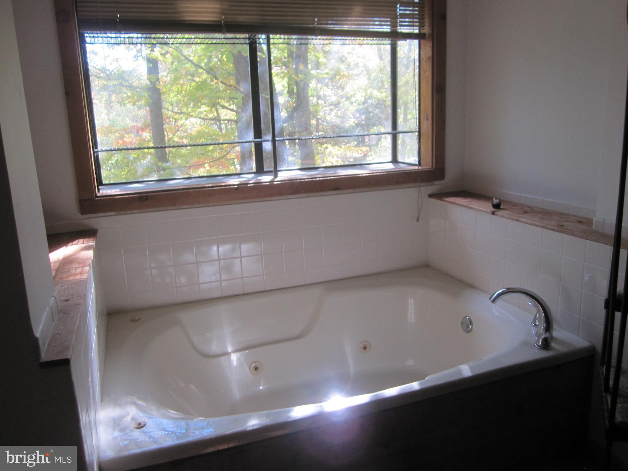 LAKEVIEW PEDESTAL HOMES - Residential