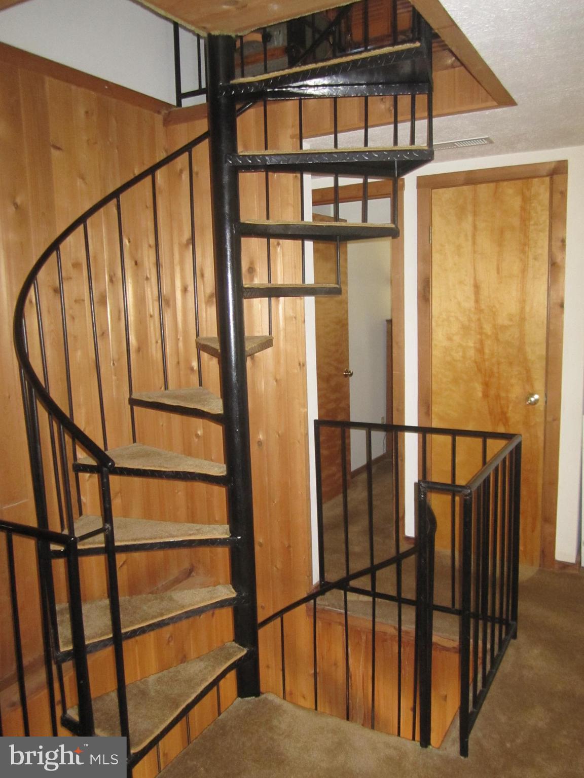 LAKEVIEW PEDESTAL HOMES - Residential