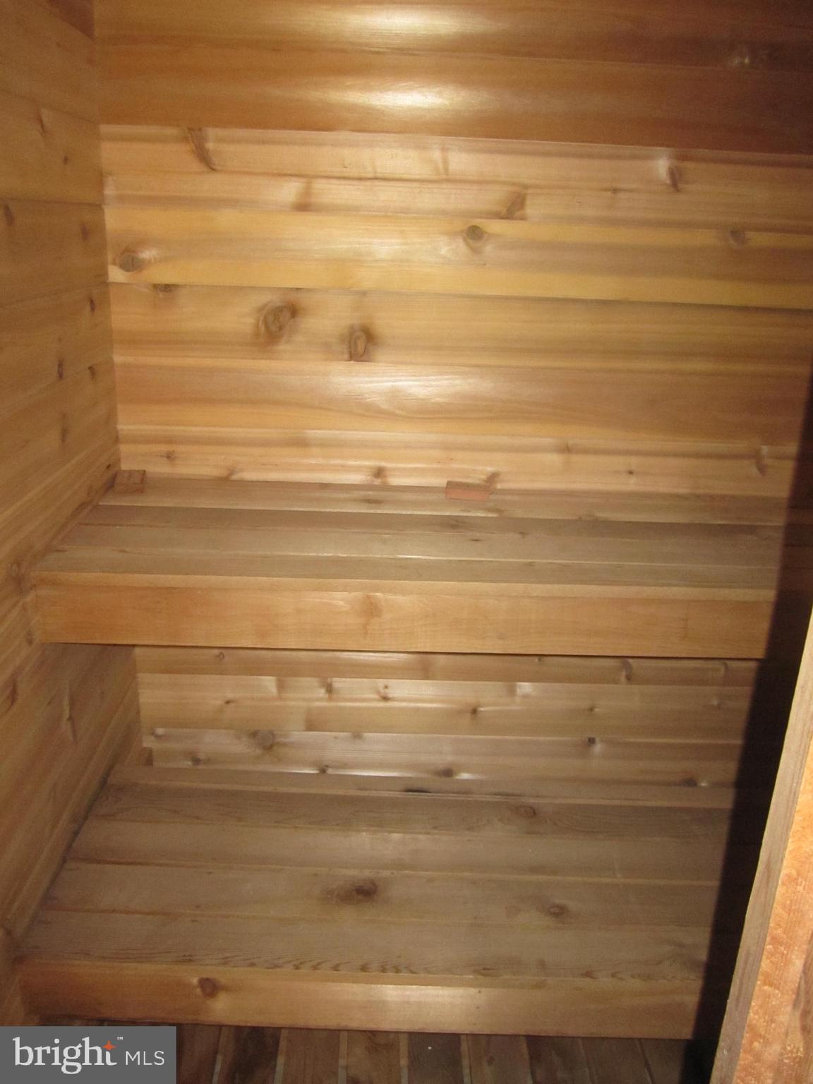 LAKEVIEW PEDESTAL HOMES - Residential