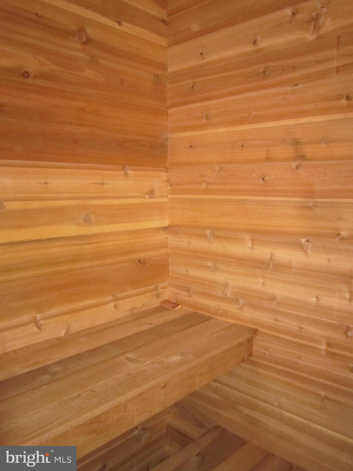 LAKEVIEW PEDESTAL HOMES - Residential