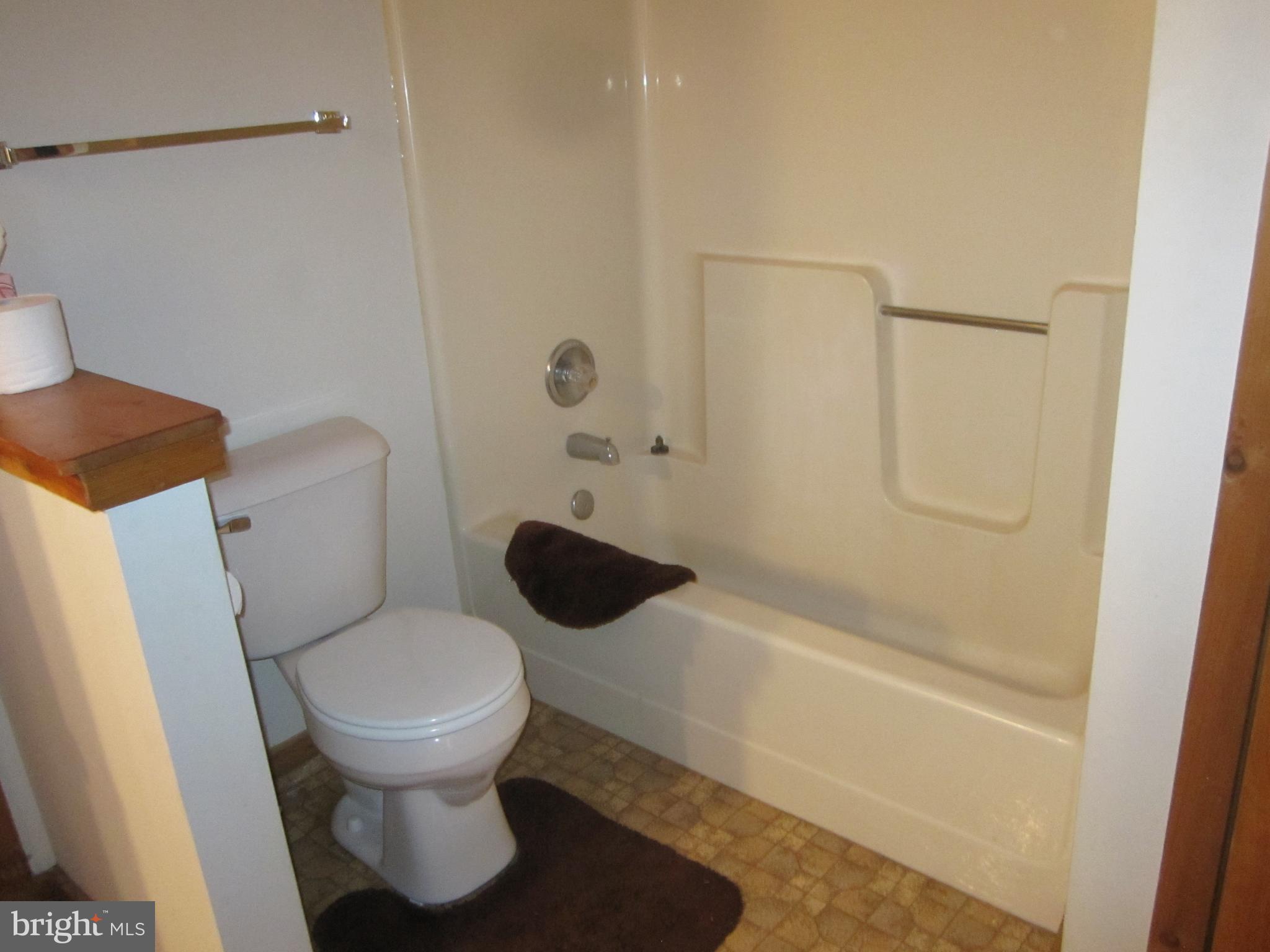 LAKEVIEW PEDESTAL HOMES - Residential