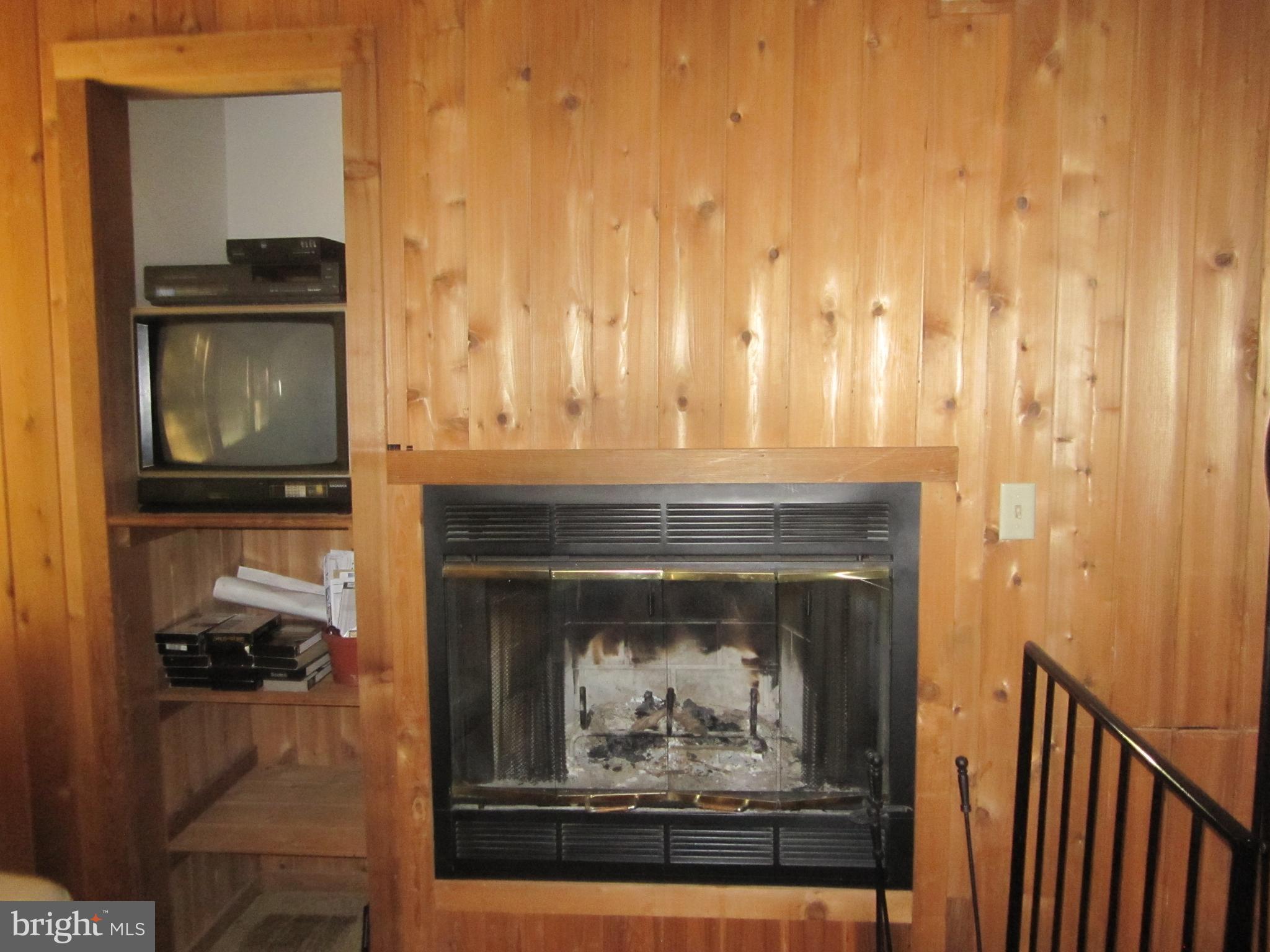 LAKEVIEW PEDESTAL HOMES - Residential