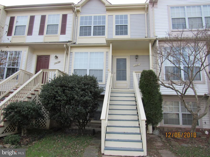 New roof  12/22/2018 Charming 3 bedroom, 2. in Centreville features a living/dining room combo, eat-in kitchen, gas stove & built-in microwave, door to deck which backs to trees, master bedroom with lighted ceiling fan & two closets, dual-entry bathroom with double sinks & ceramic tile flooring, rec room with stairs to backyard, 3rd bedroom & full bath on lower level / new carpet, new paint, clean move in condition