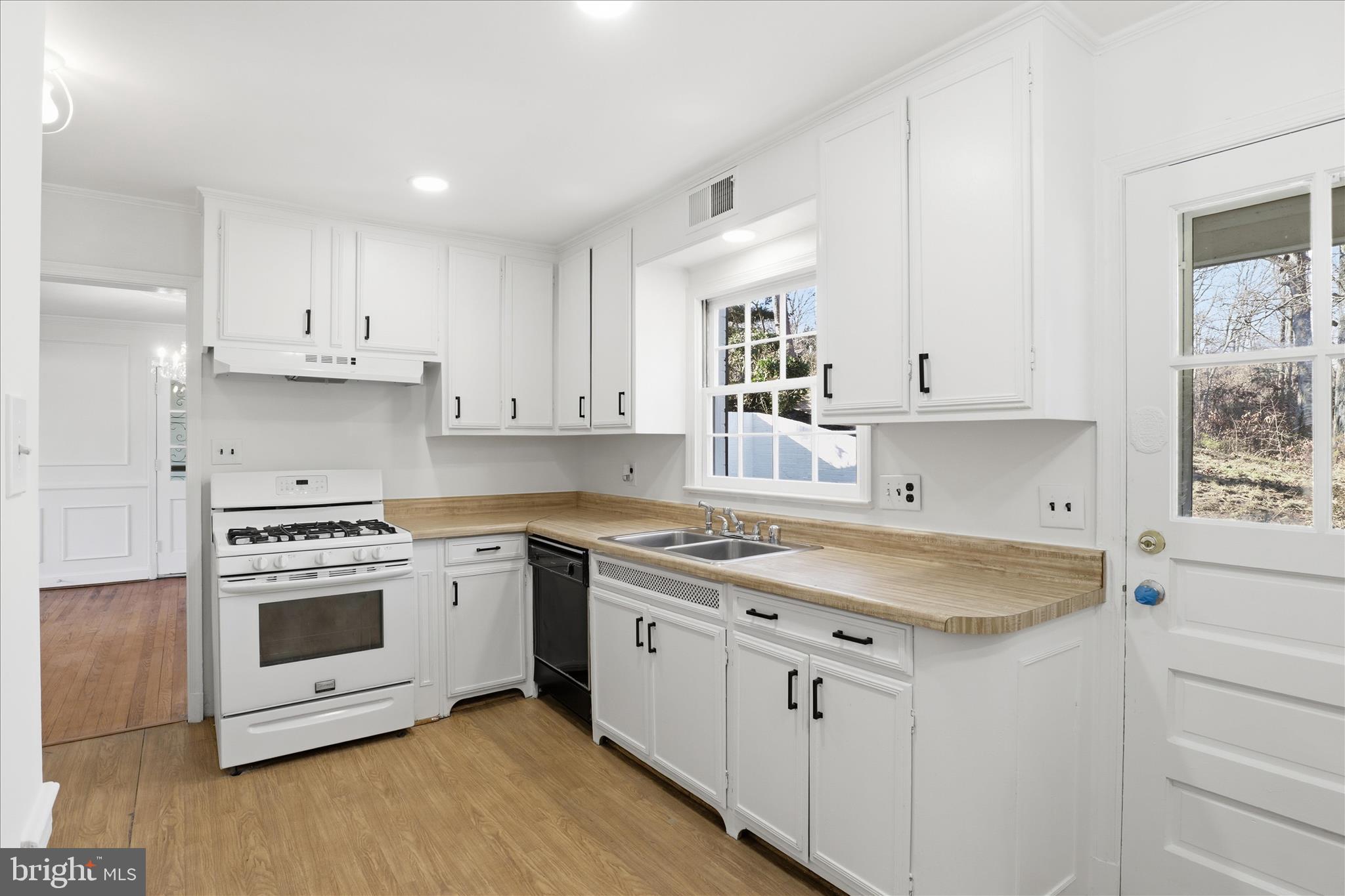 WILTON WOODS - Residential