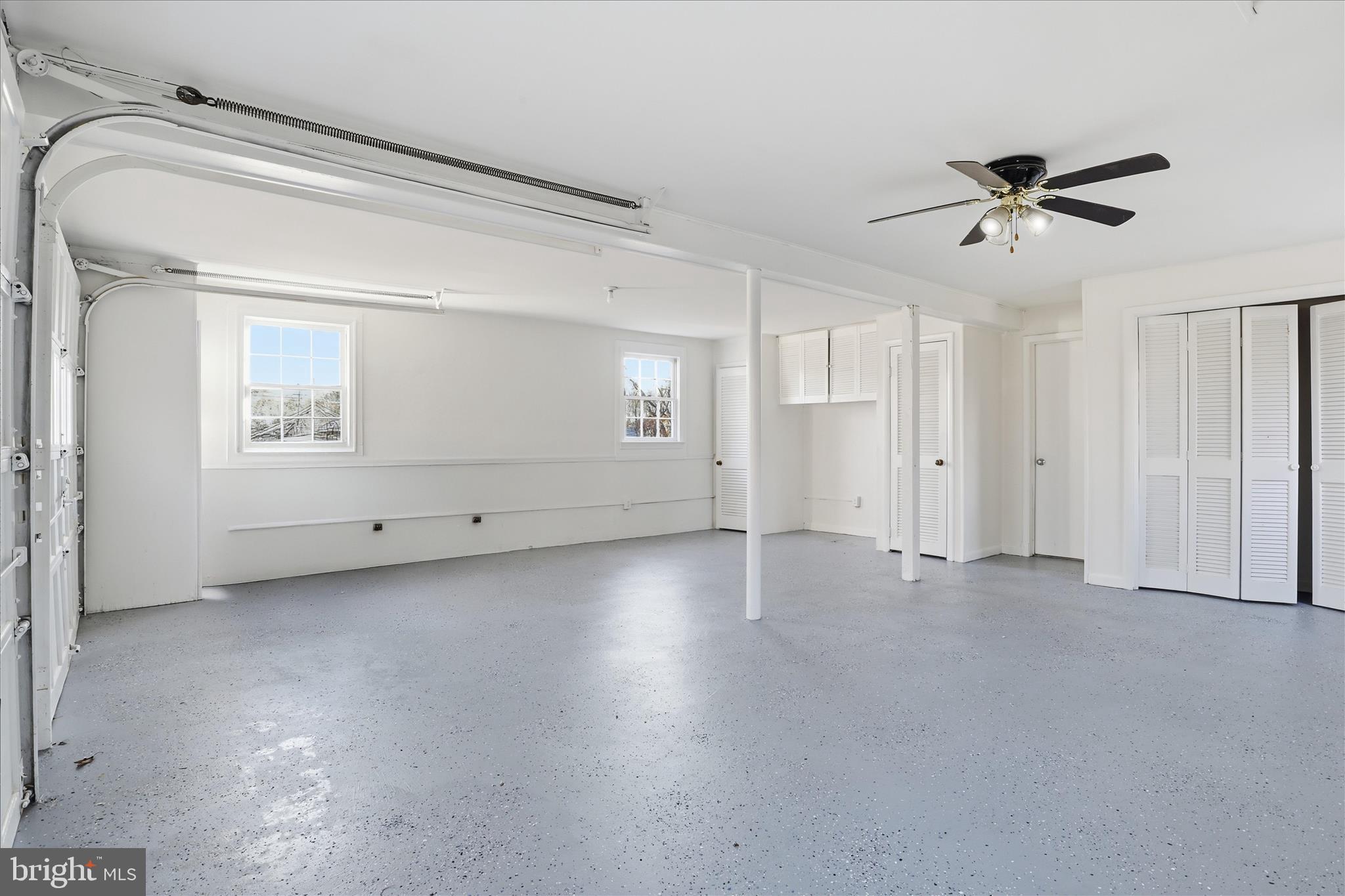 WILTON WOODS - Residential