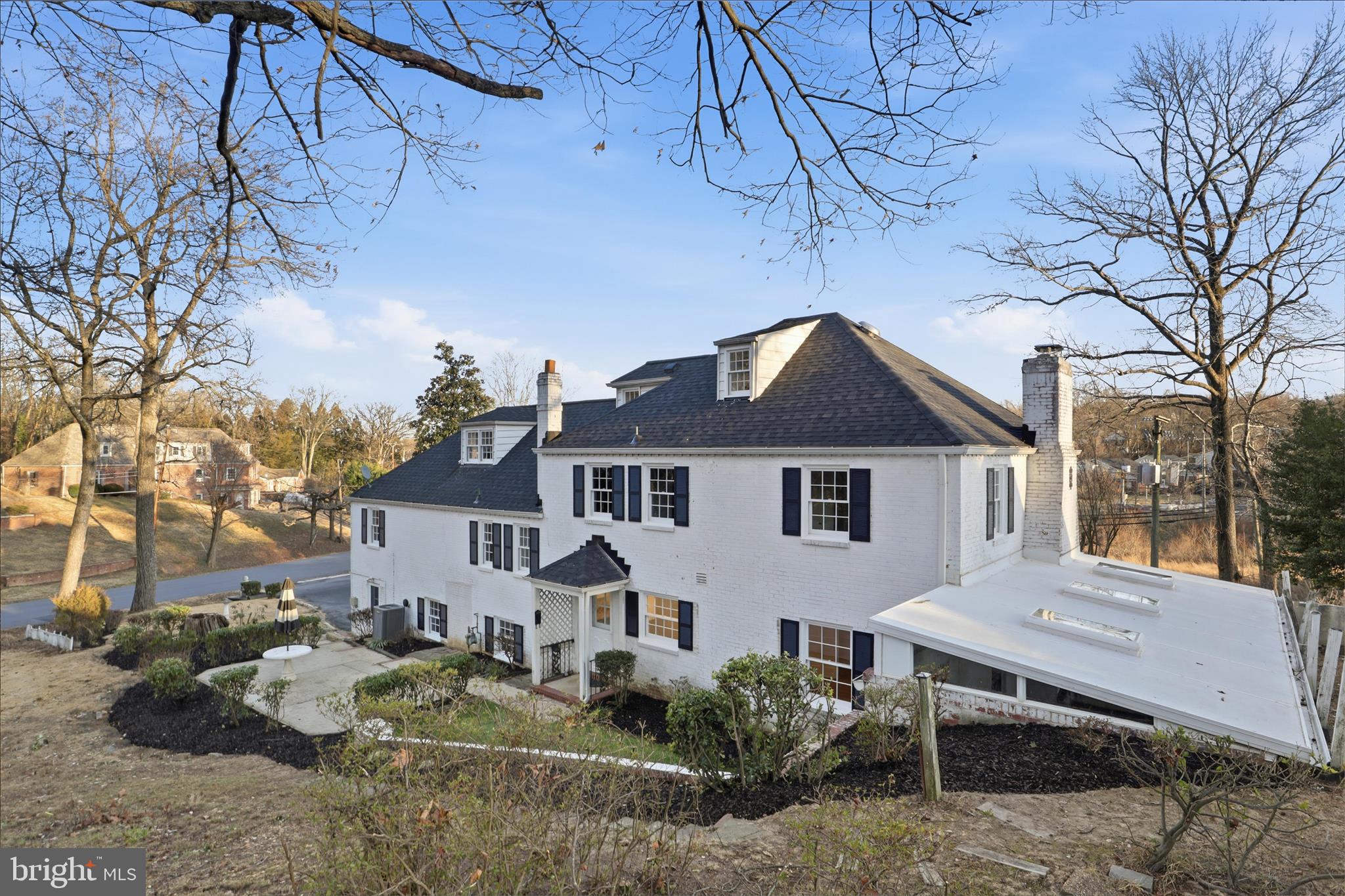 WILTON WOODS - Residential