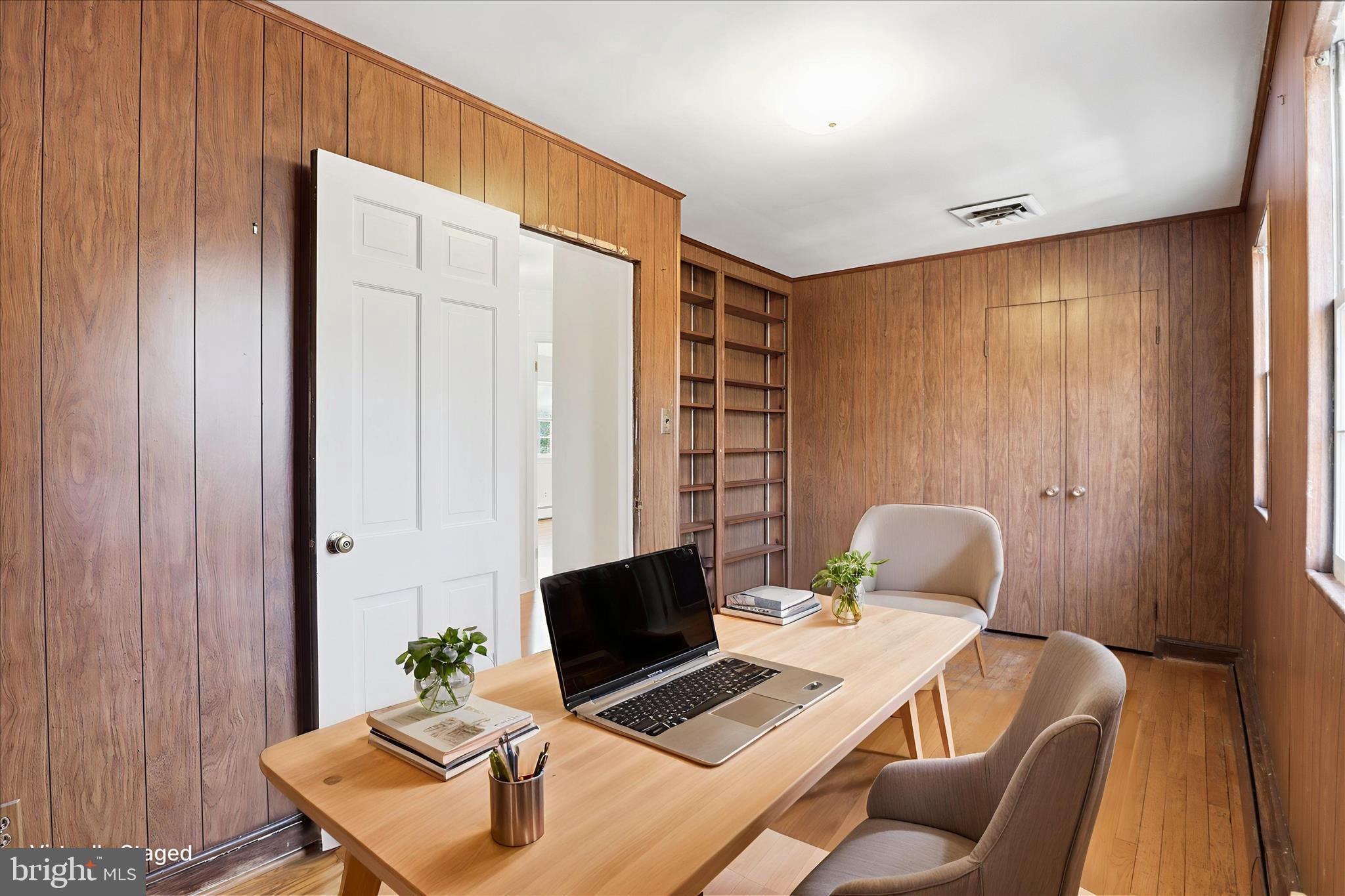 WILTON WOODS - Residential