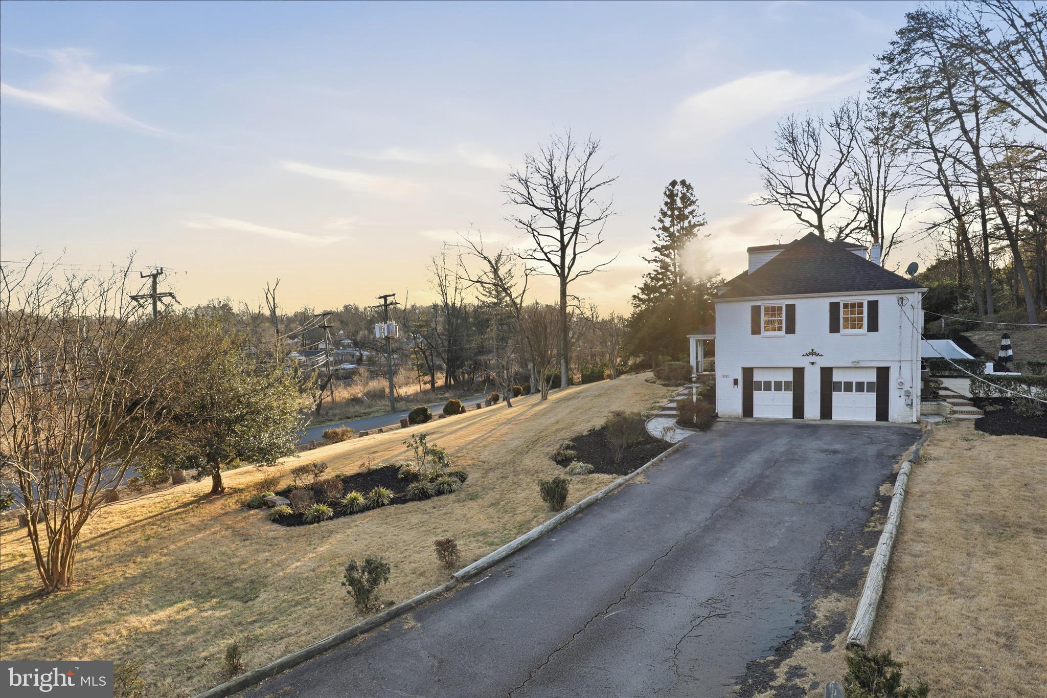 WILTON WOODS - Residential