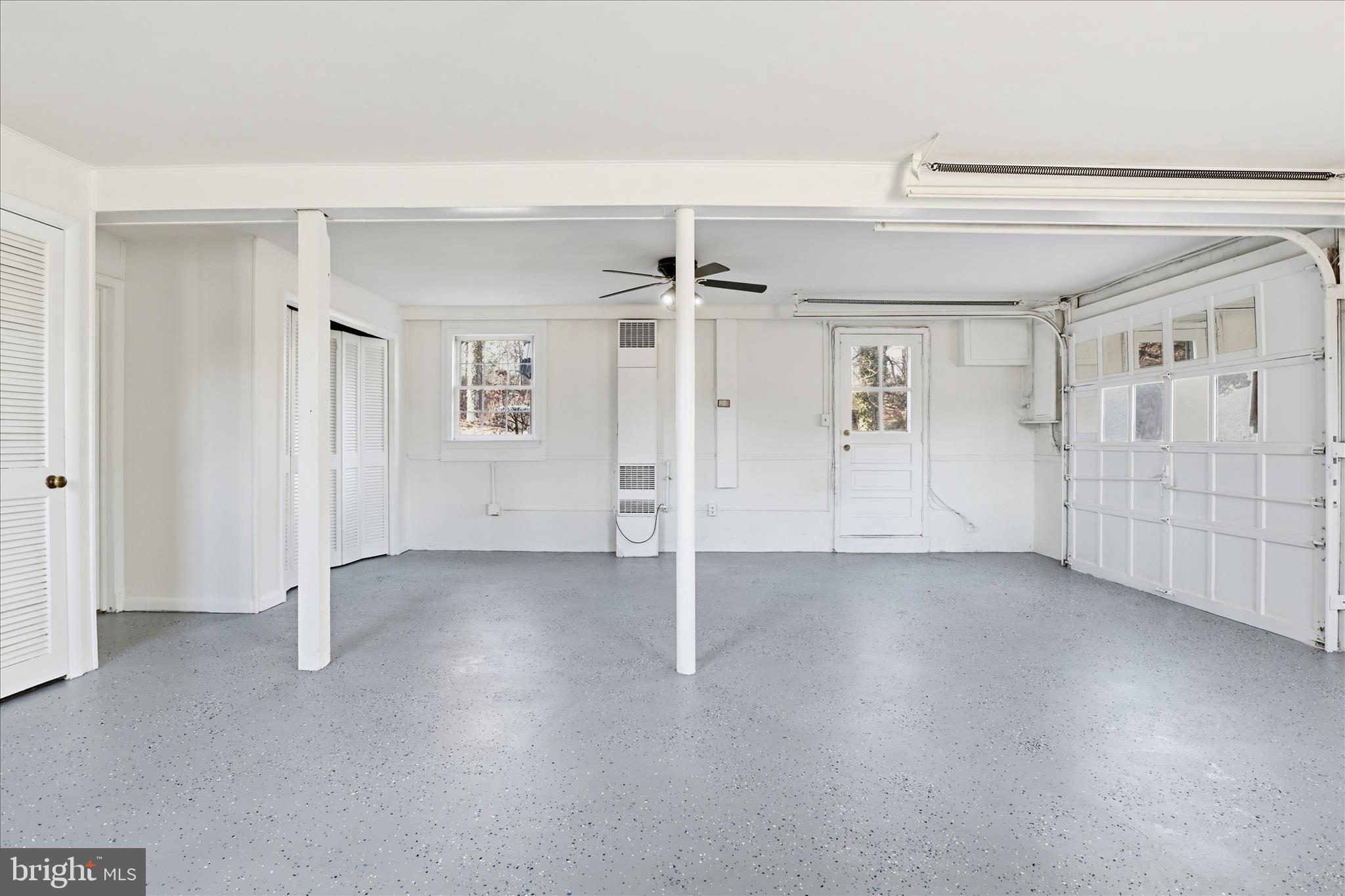 WILTON WOODS - Residential