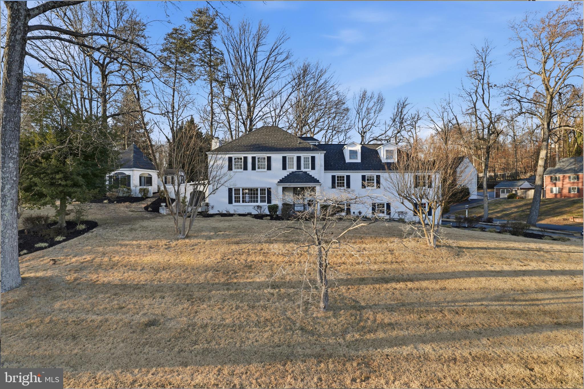 WILTON WOODS - Residential