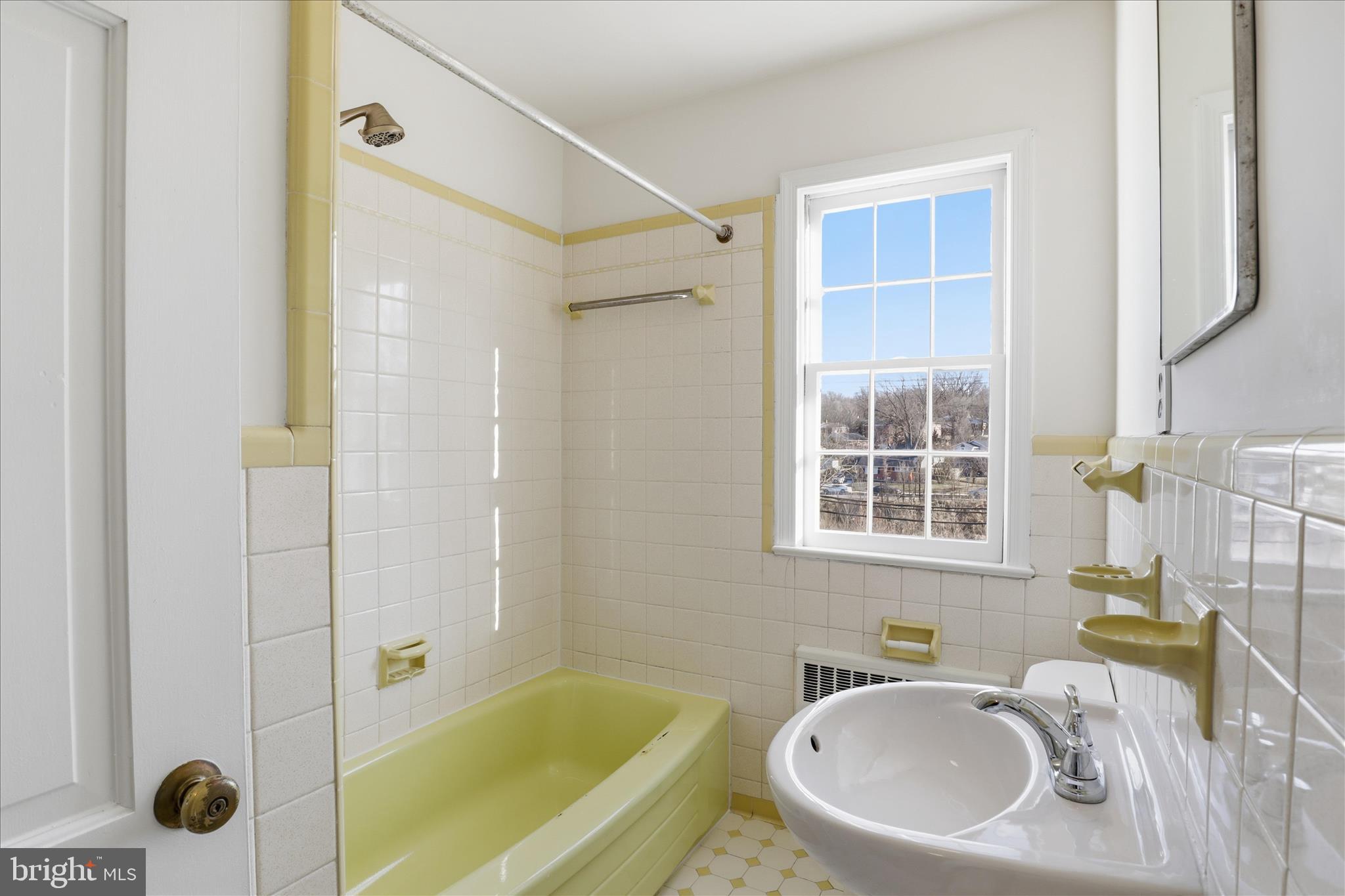 WILTON WOODS - Residential