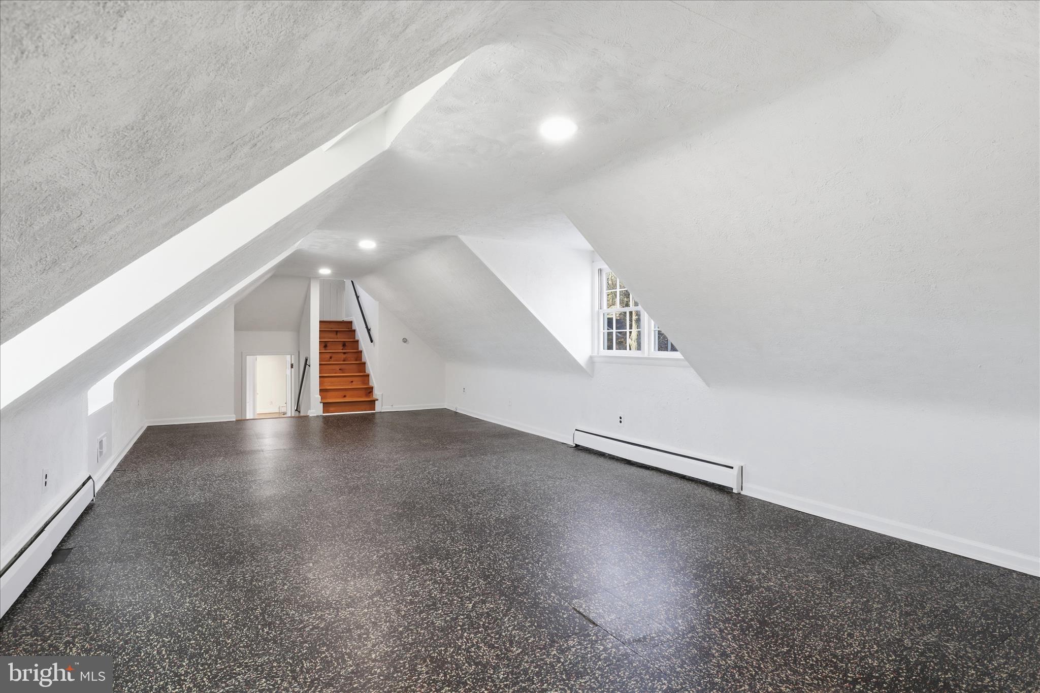 WILTON WOODS - Residential