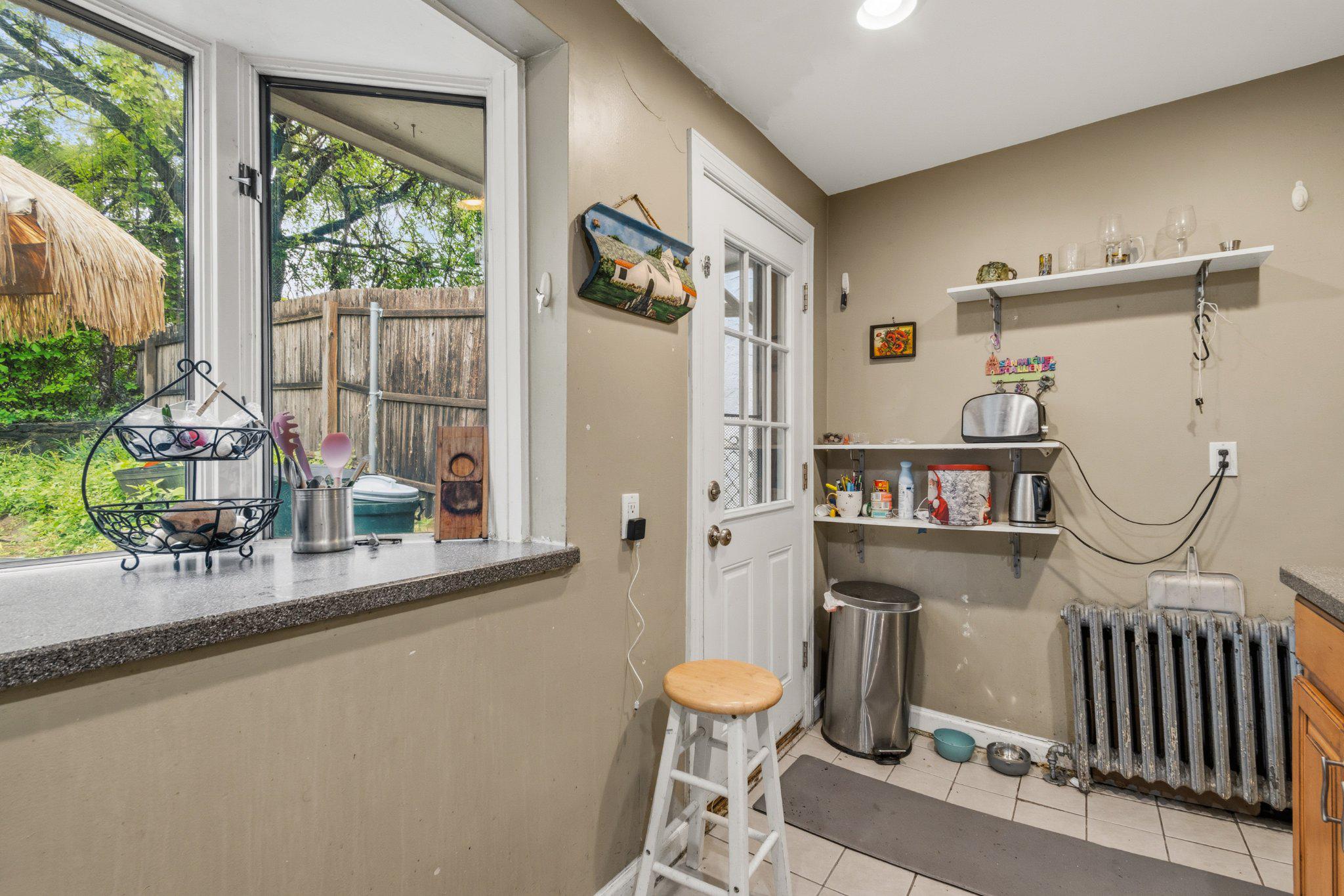 EAST FALLS - Residential