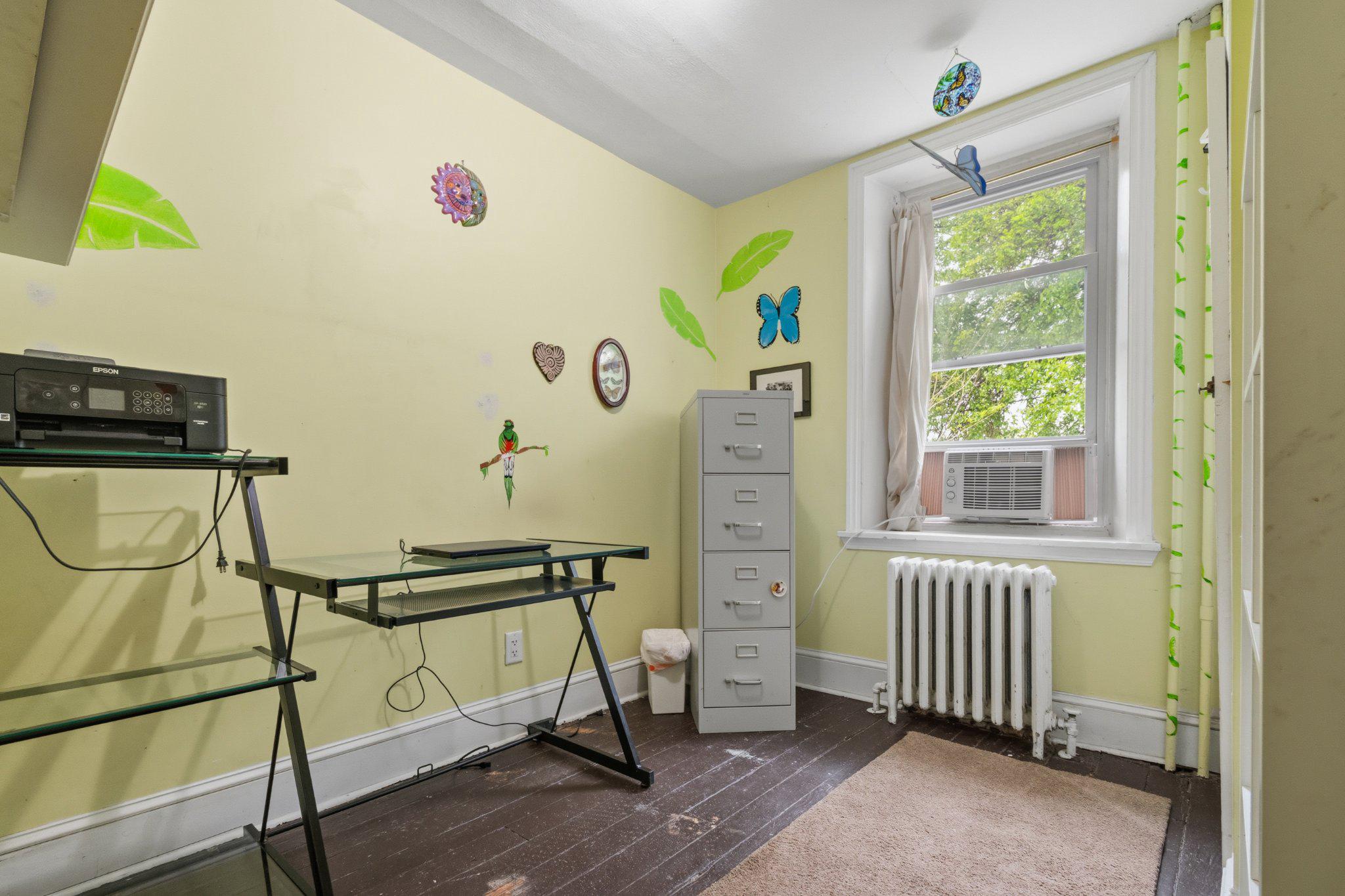 EAST FALLS - Residential