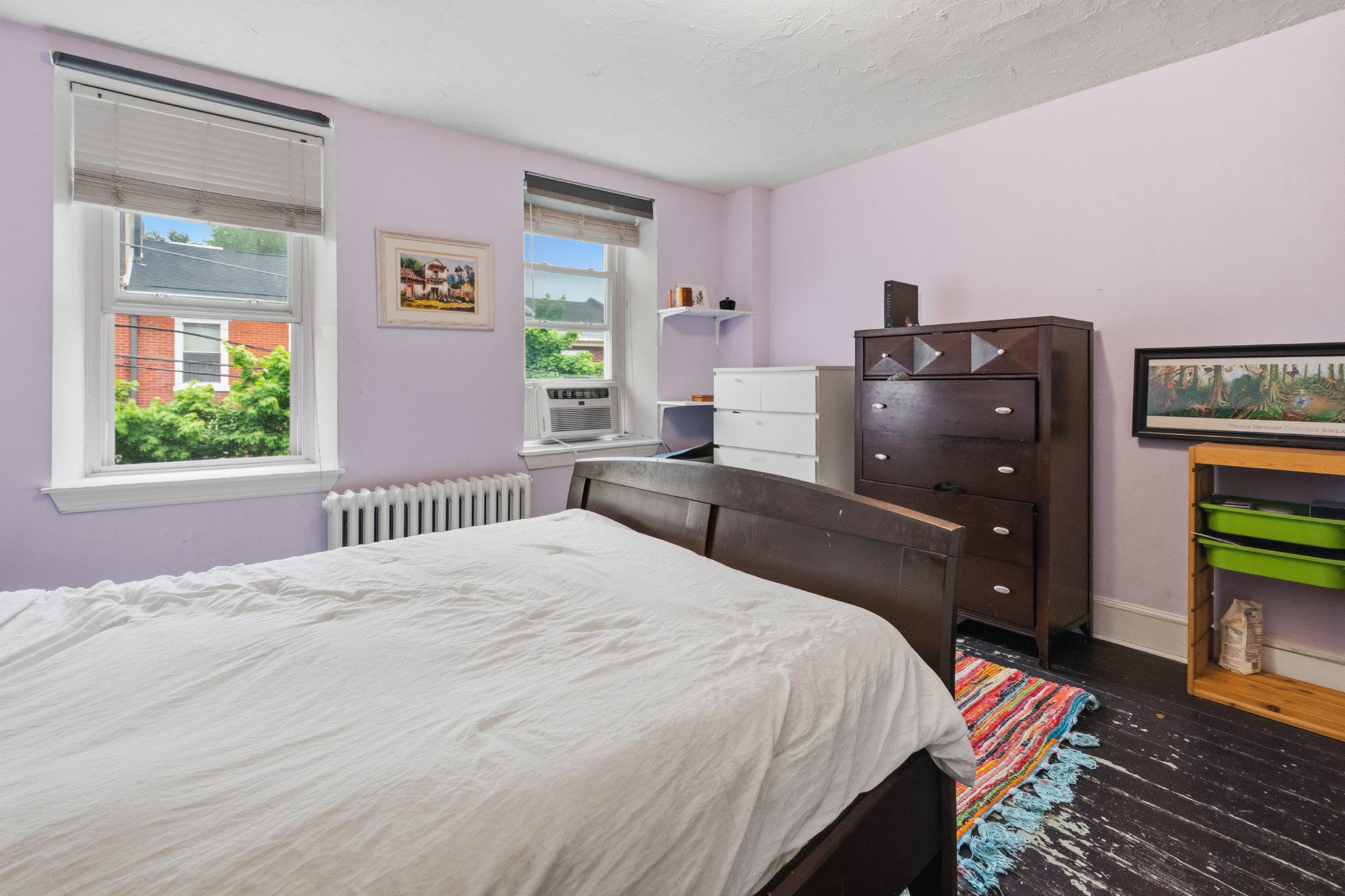 EAST FALLS - Residential