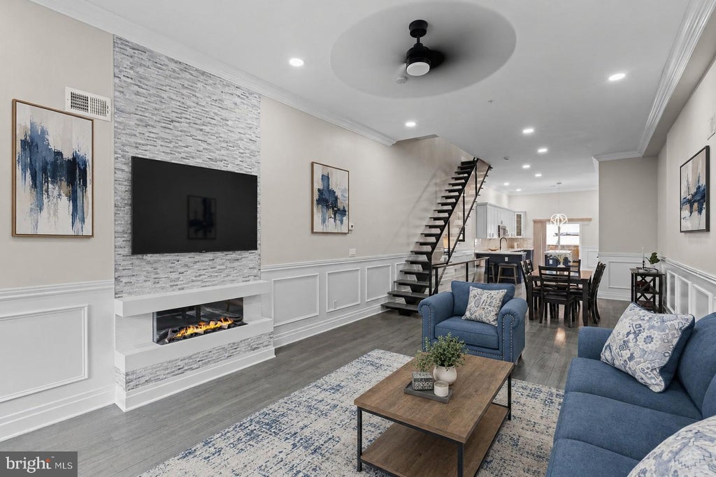 Photo of 933 S 3rd Street, PHILADELPHIA, PA 19147 (MLS # PAPH2621392)