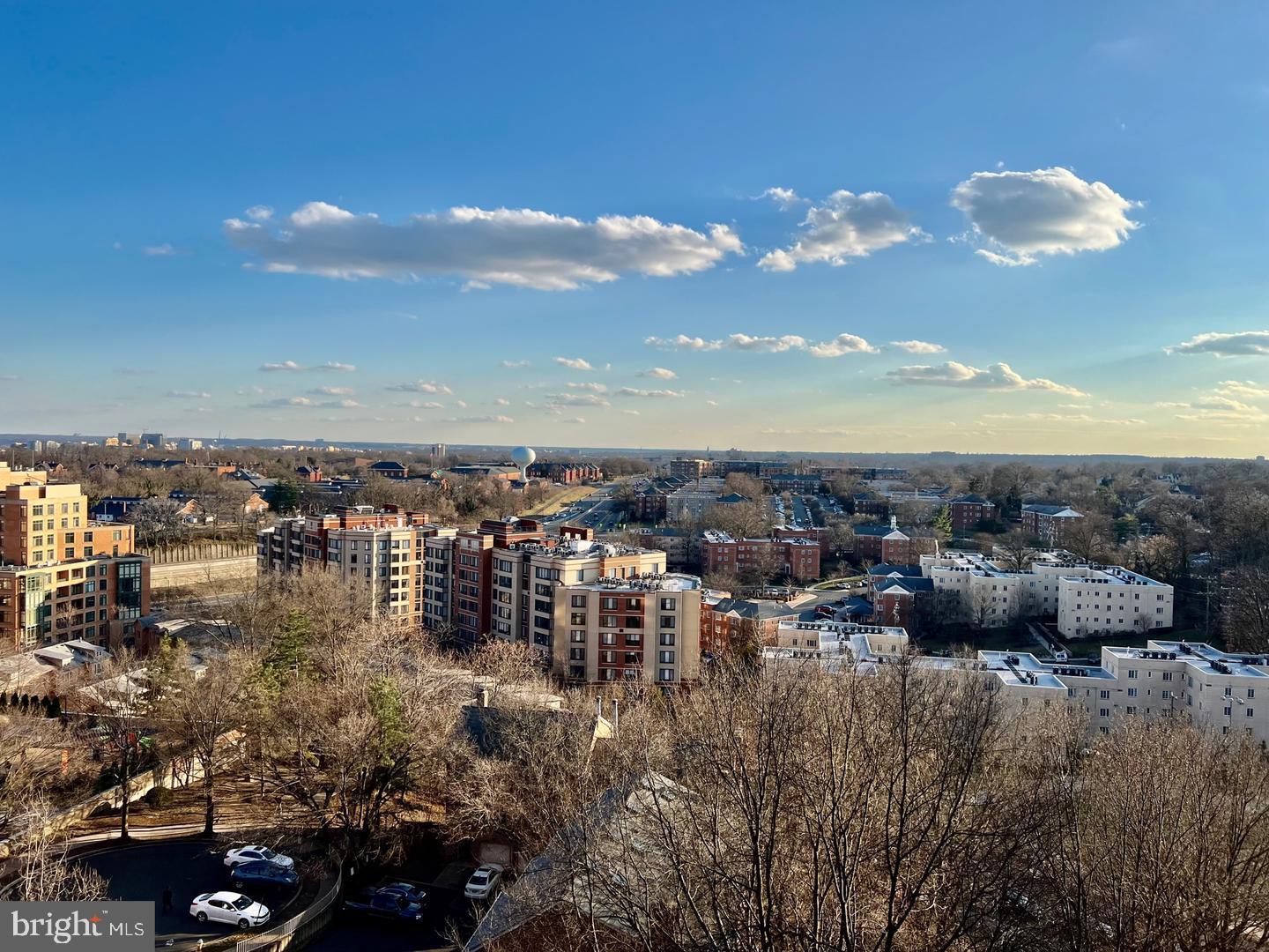 THE WILLIAMSBURG - Residential Lease