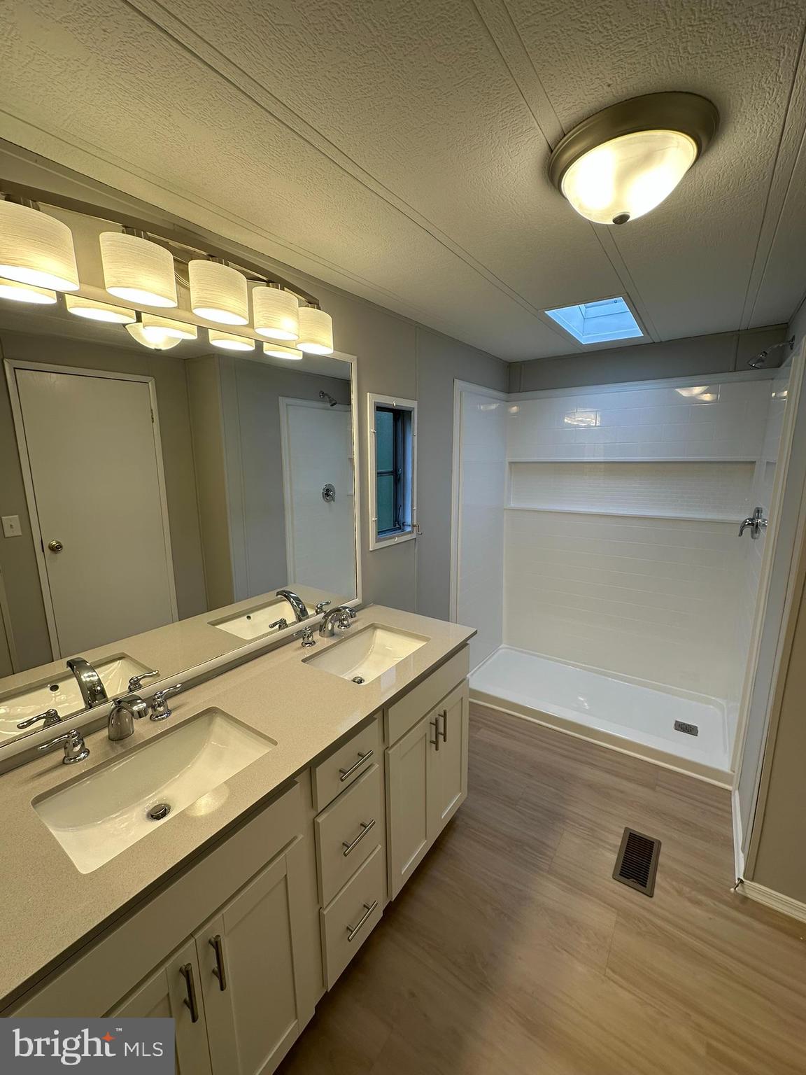 ASPEN MEADOWS - Residential