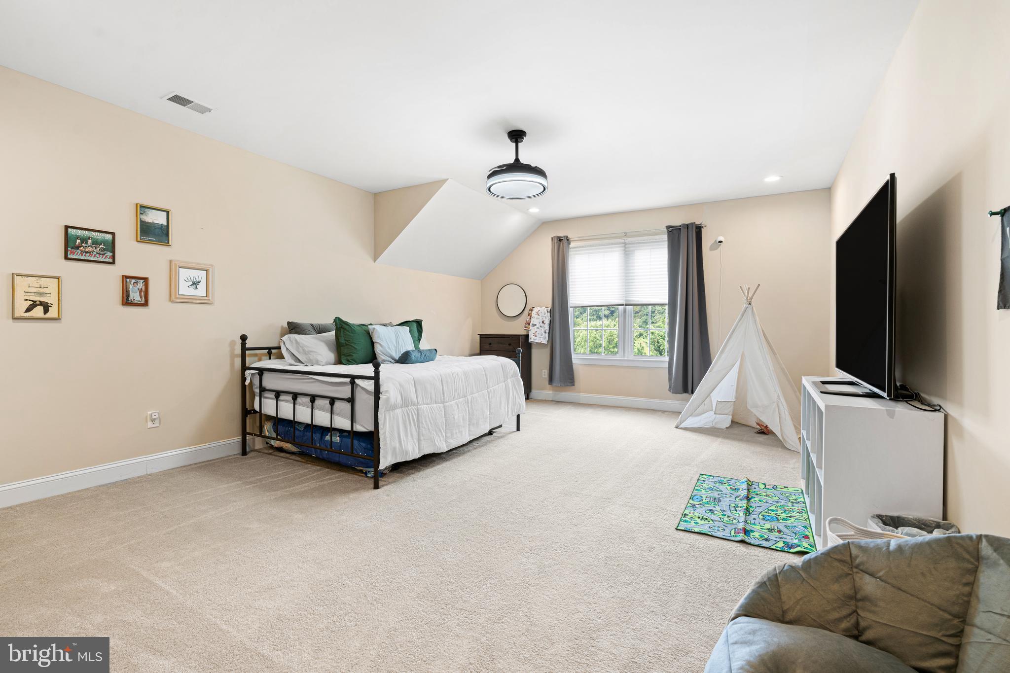 FLINT HILL CROSSING - Residential