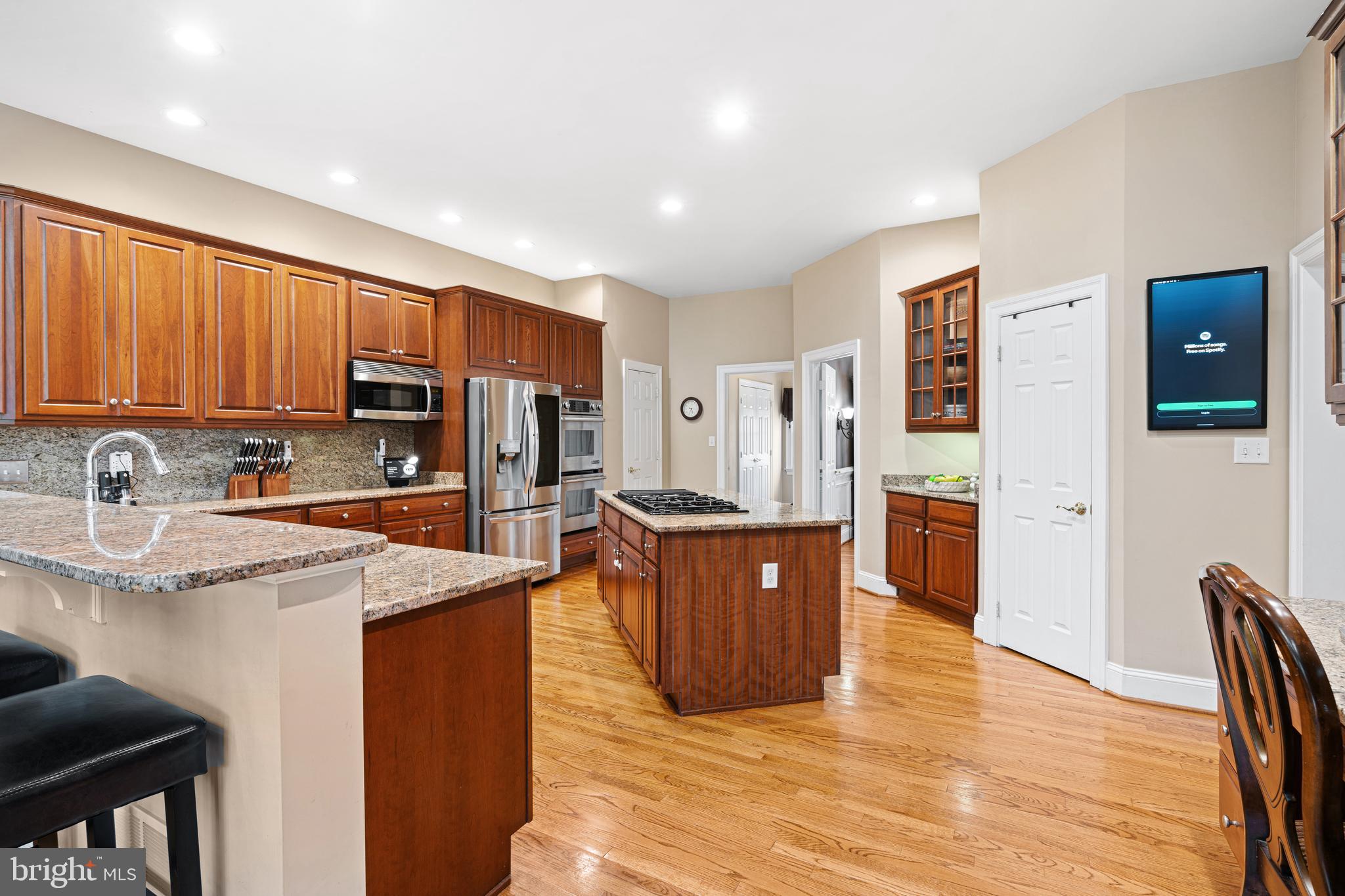 FLINT HILL CROSSING - Residential