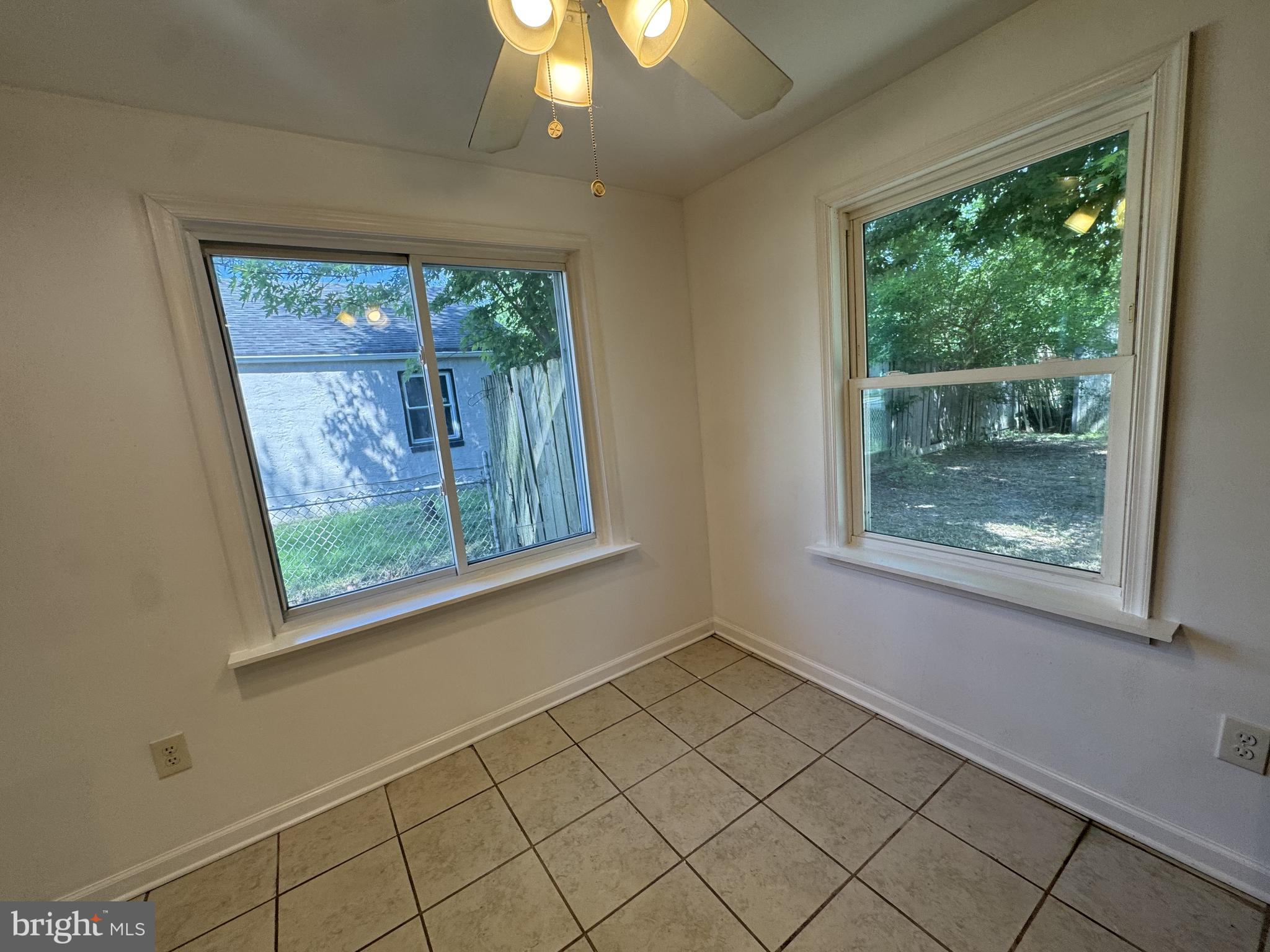 COLLINS PARK - Residential