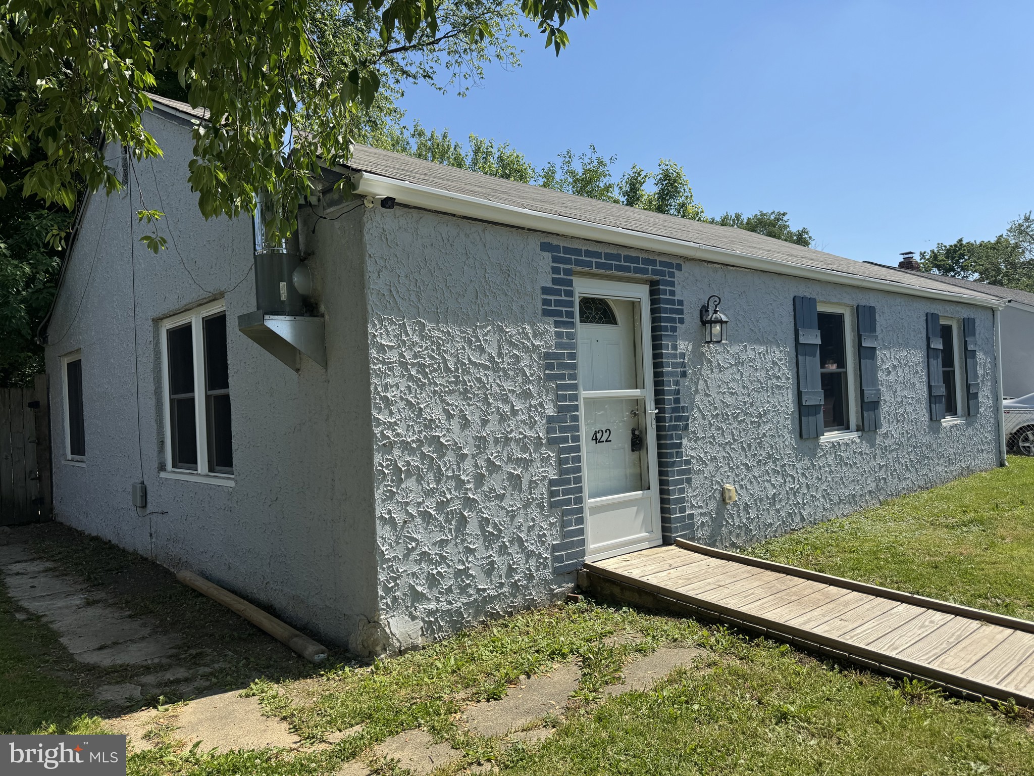 COLLINS PARK - Residential
