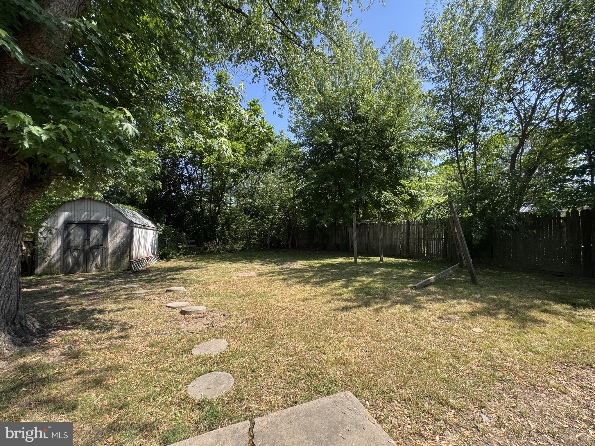 COLLINS PARK - Residential