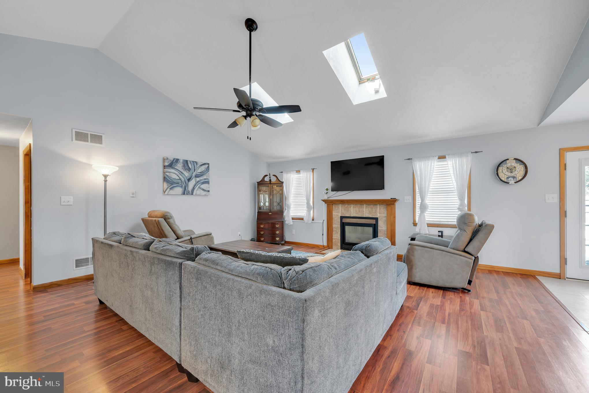 135 HUNTERS CIRCLE
