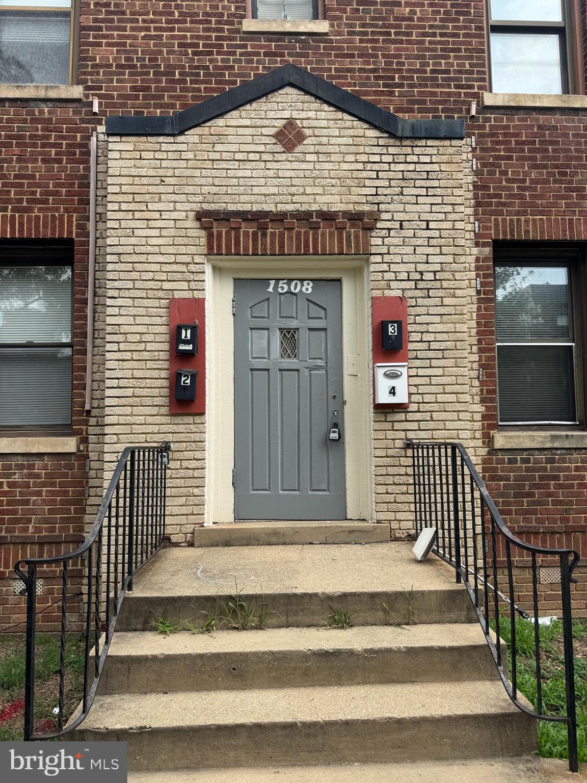 1508 NEAL STREET NE