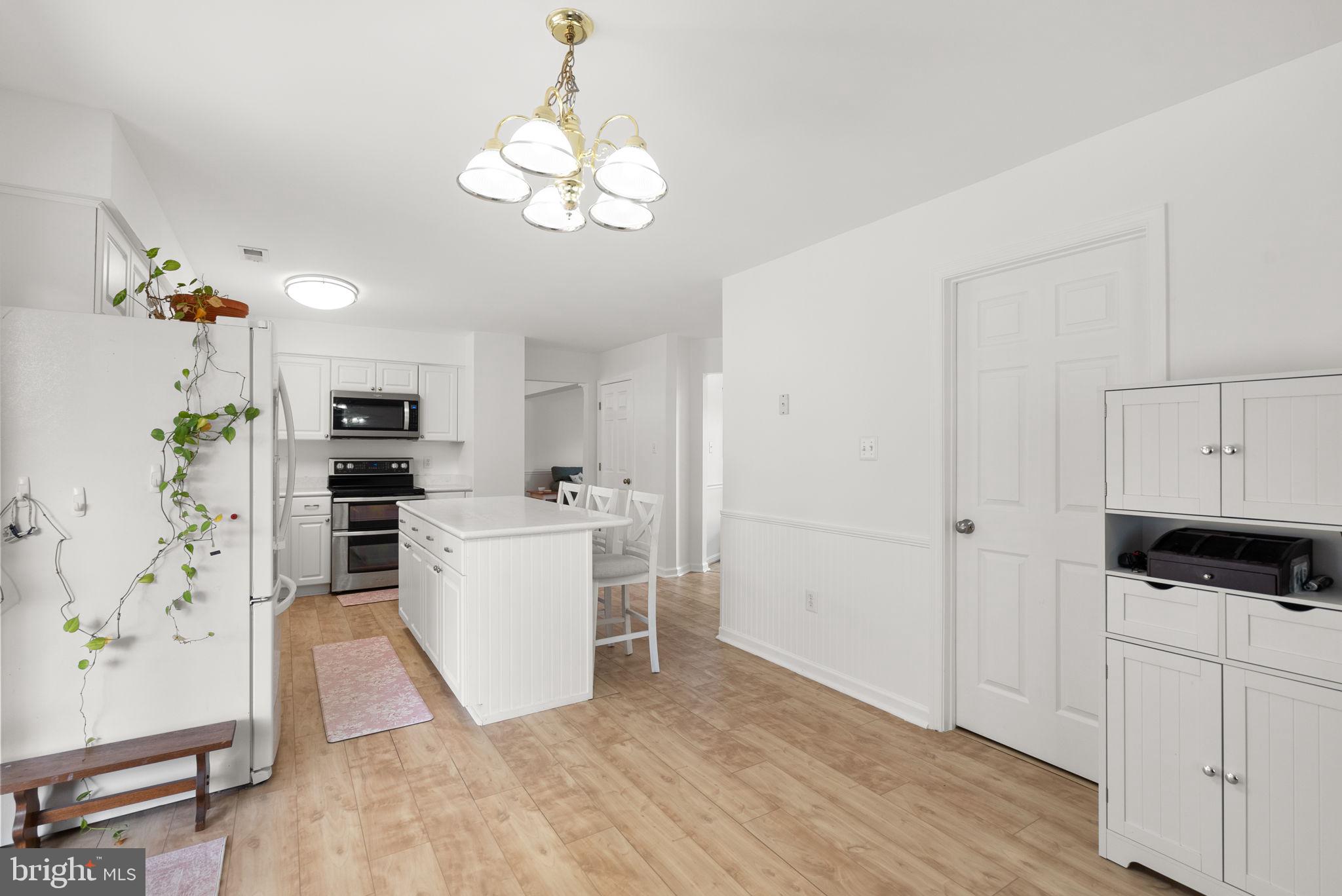 NORTH CROSSING - Residential