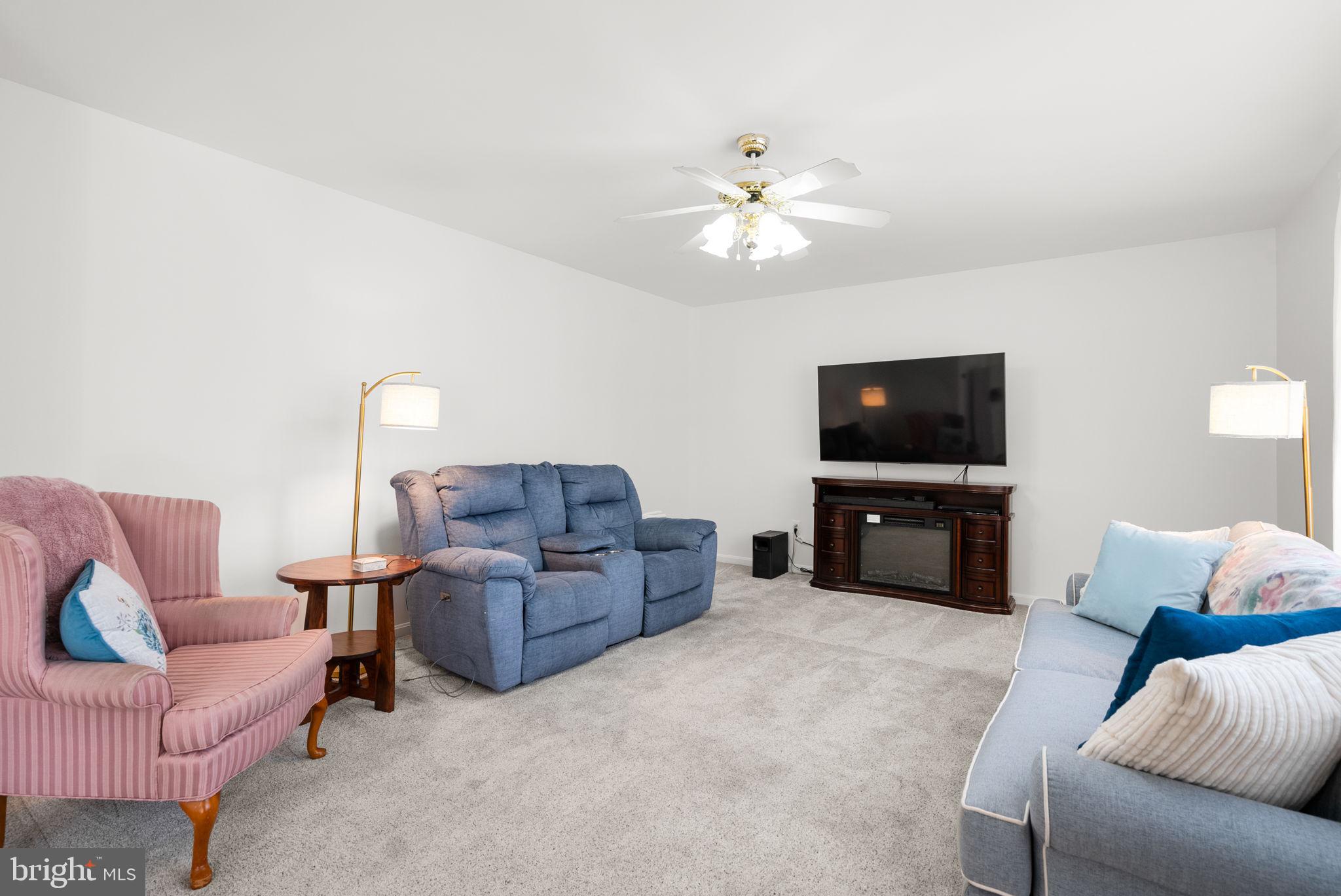 NORTH CROSSING - Residential