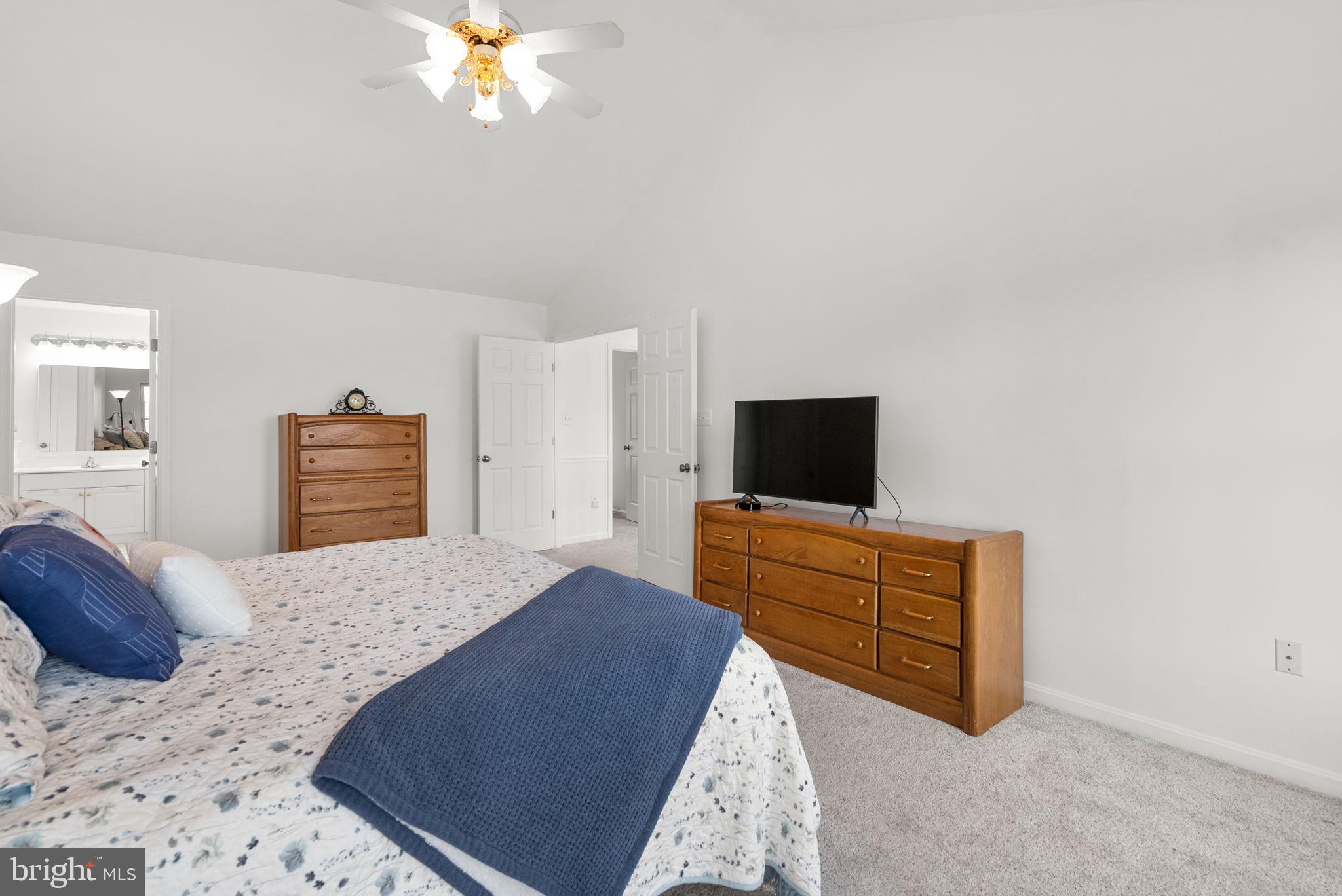 NORTH CROSSING - Residential