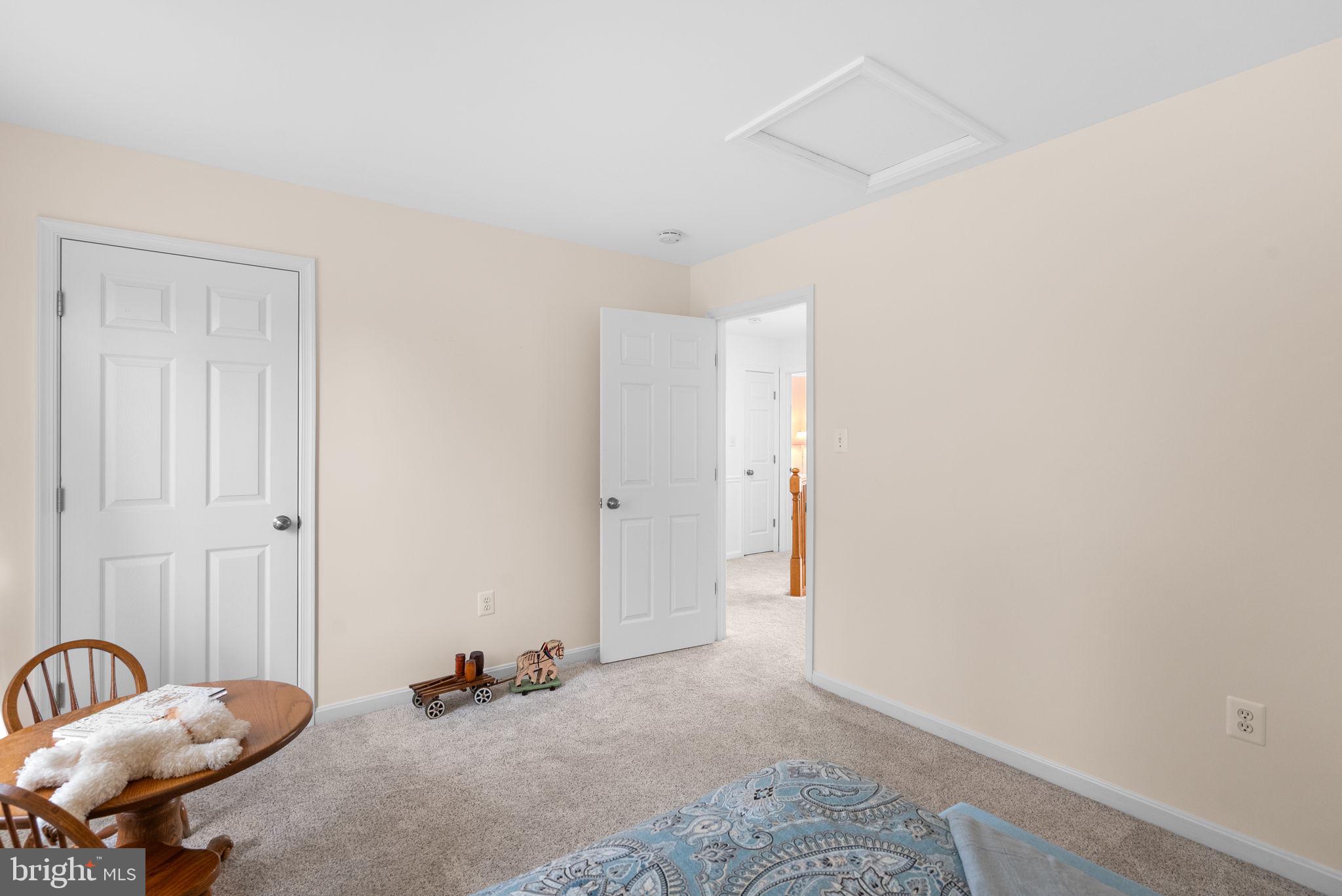 NORTH CROSSING - Residential