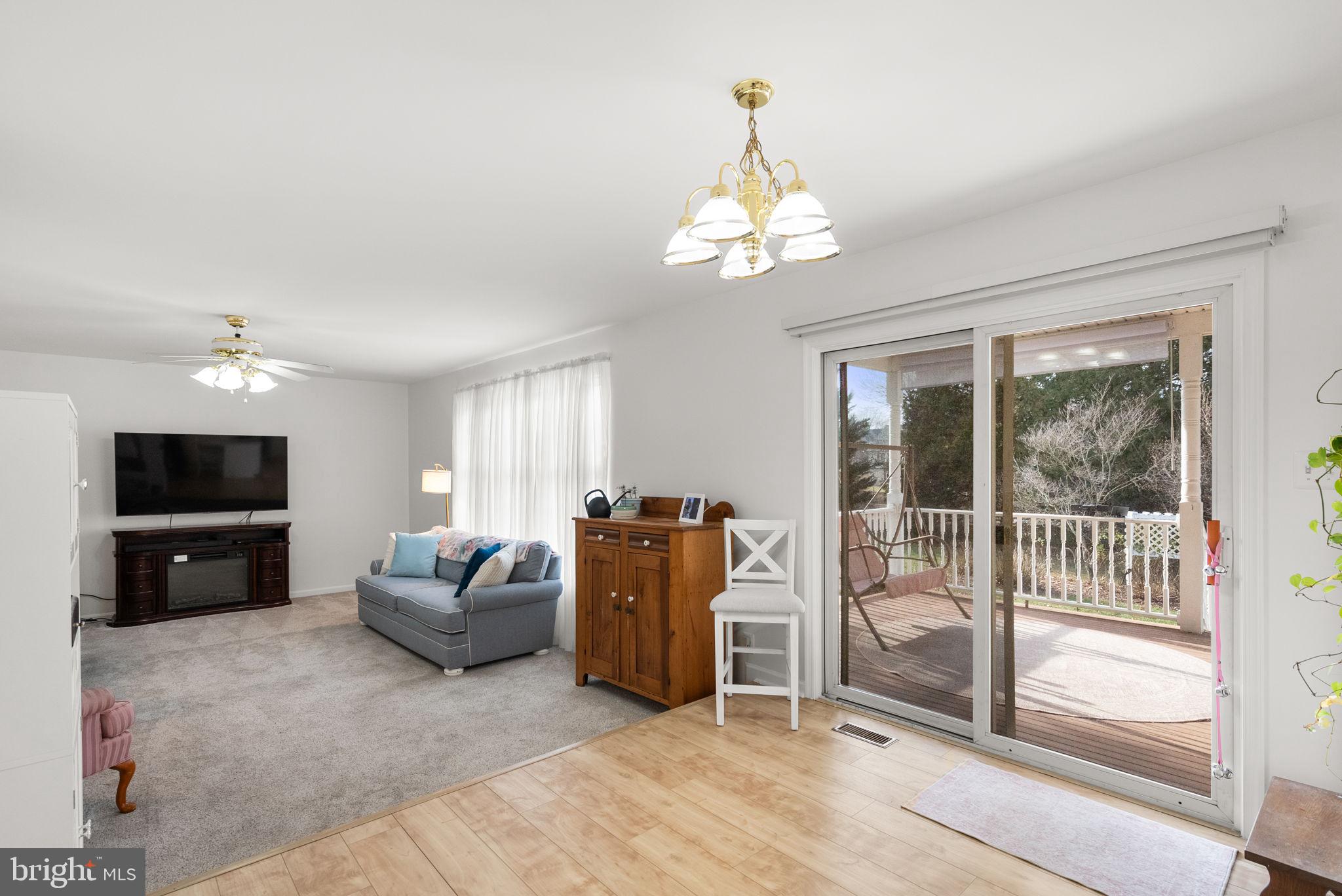 NORTH CROSSING - Residential