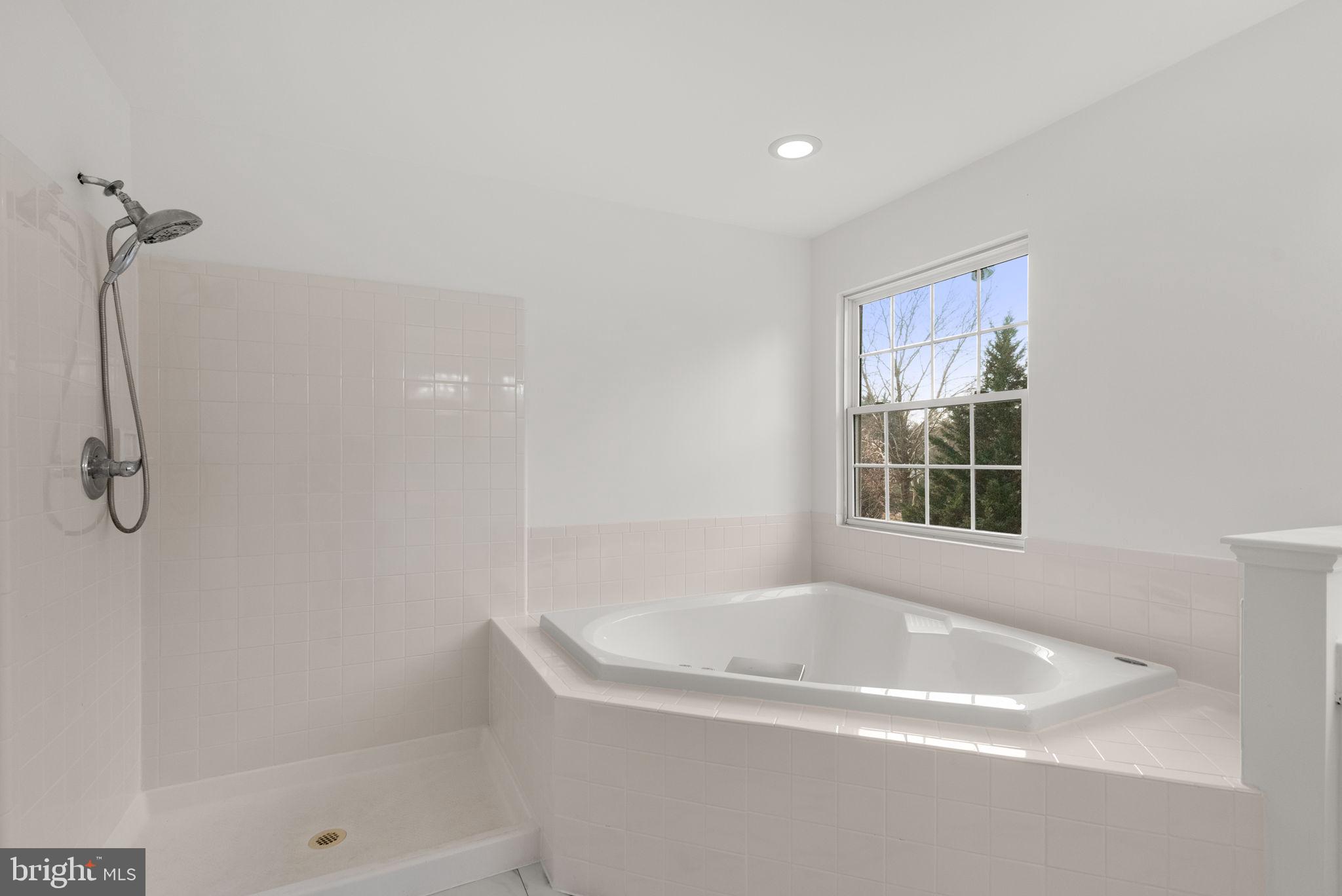 NORTH CROSSING - Residential