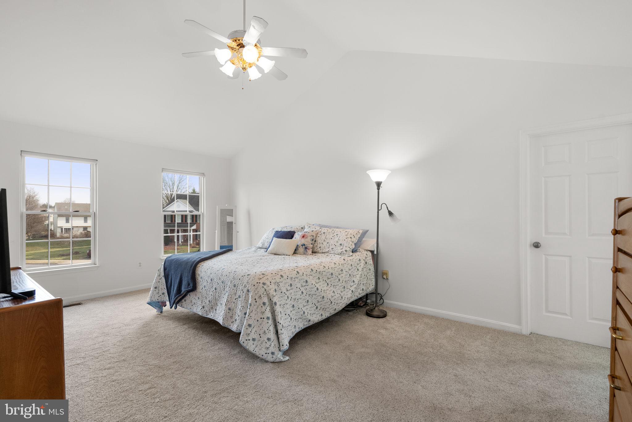 NORTH CROSSING - Residential