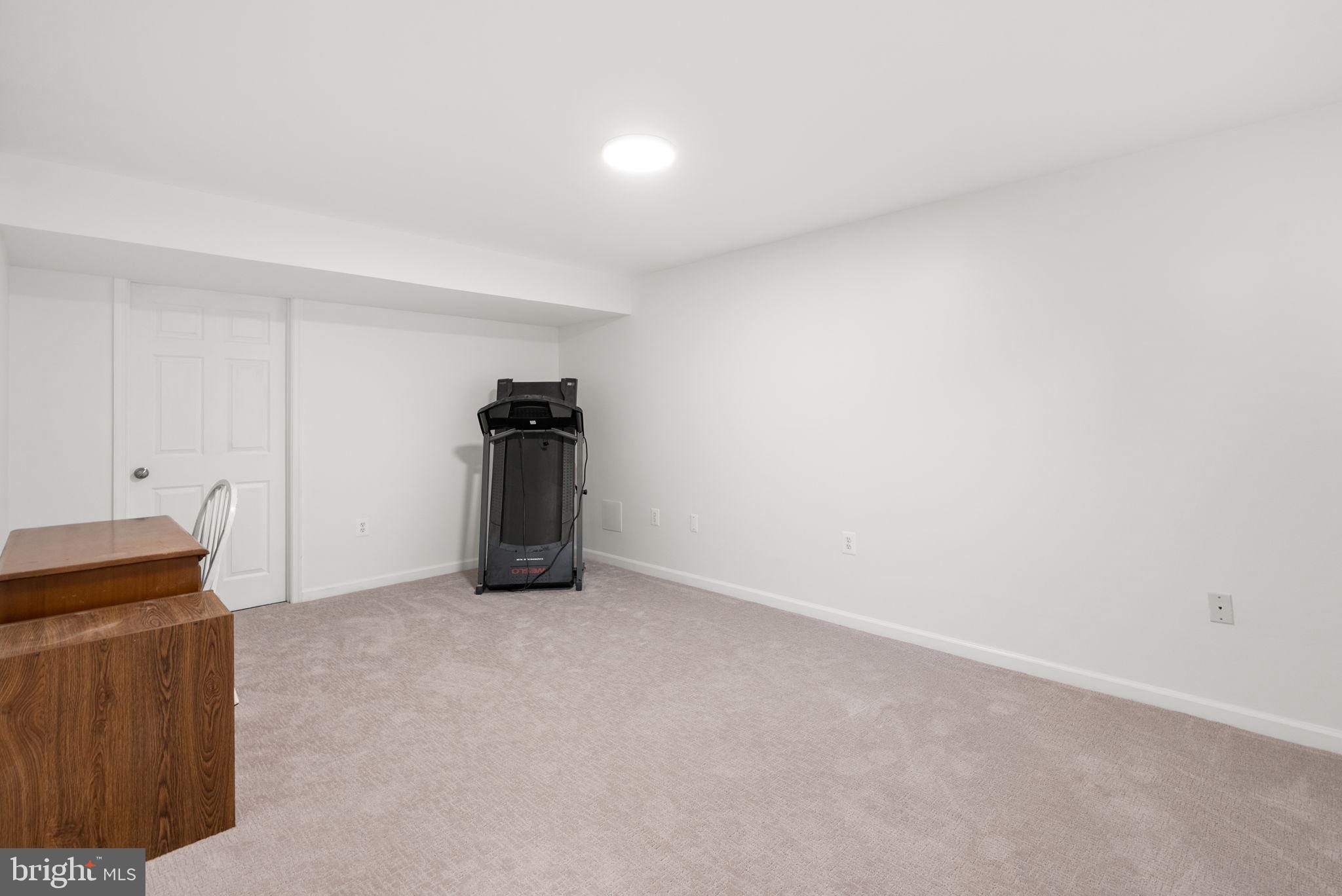 NORTH CROSSING - Residential