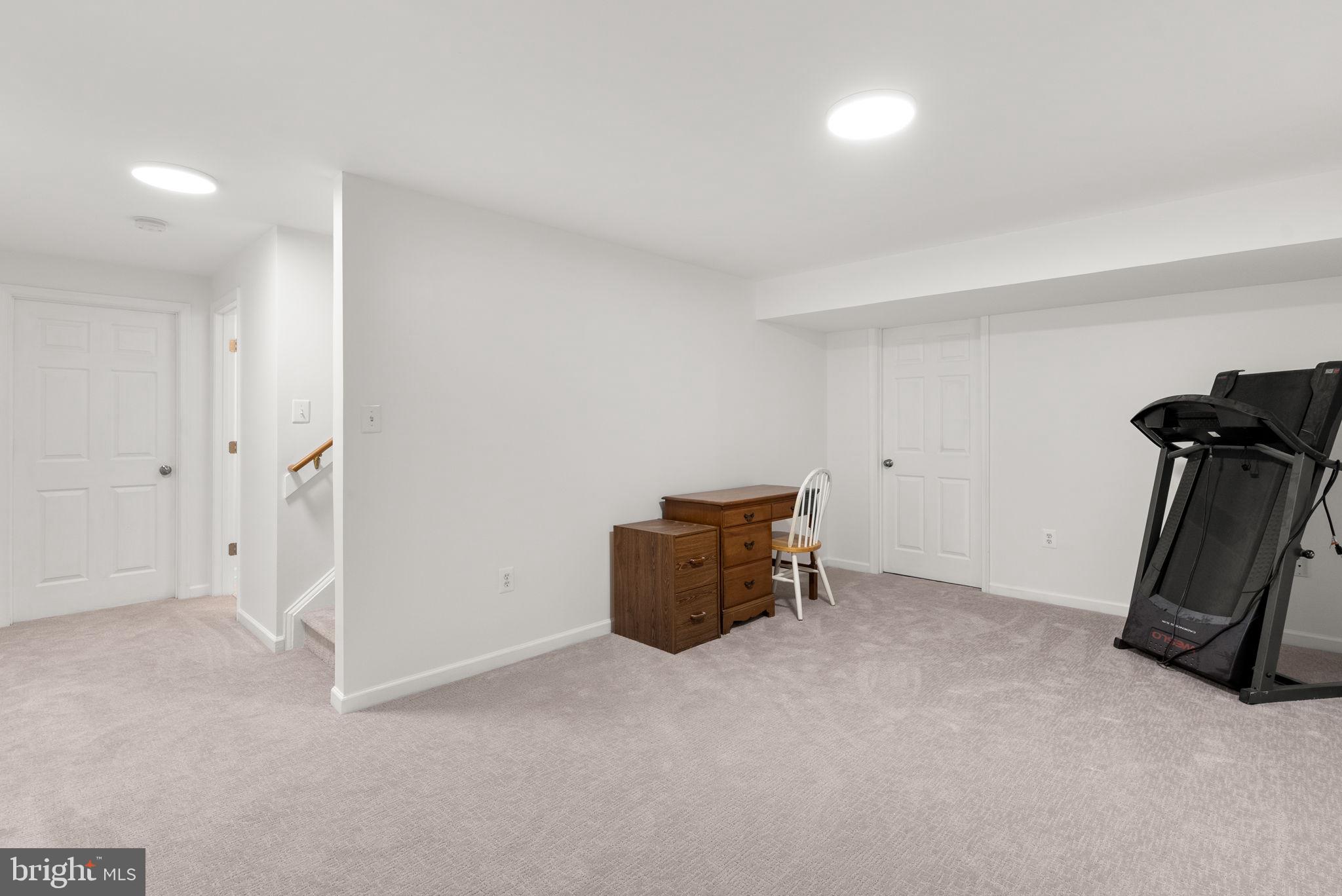 NORTH CROSSING - Residential