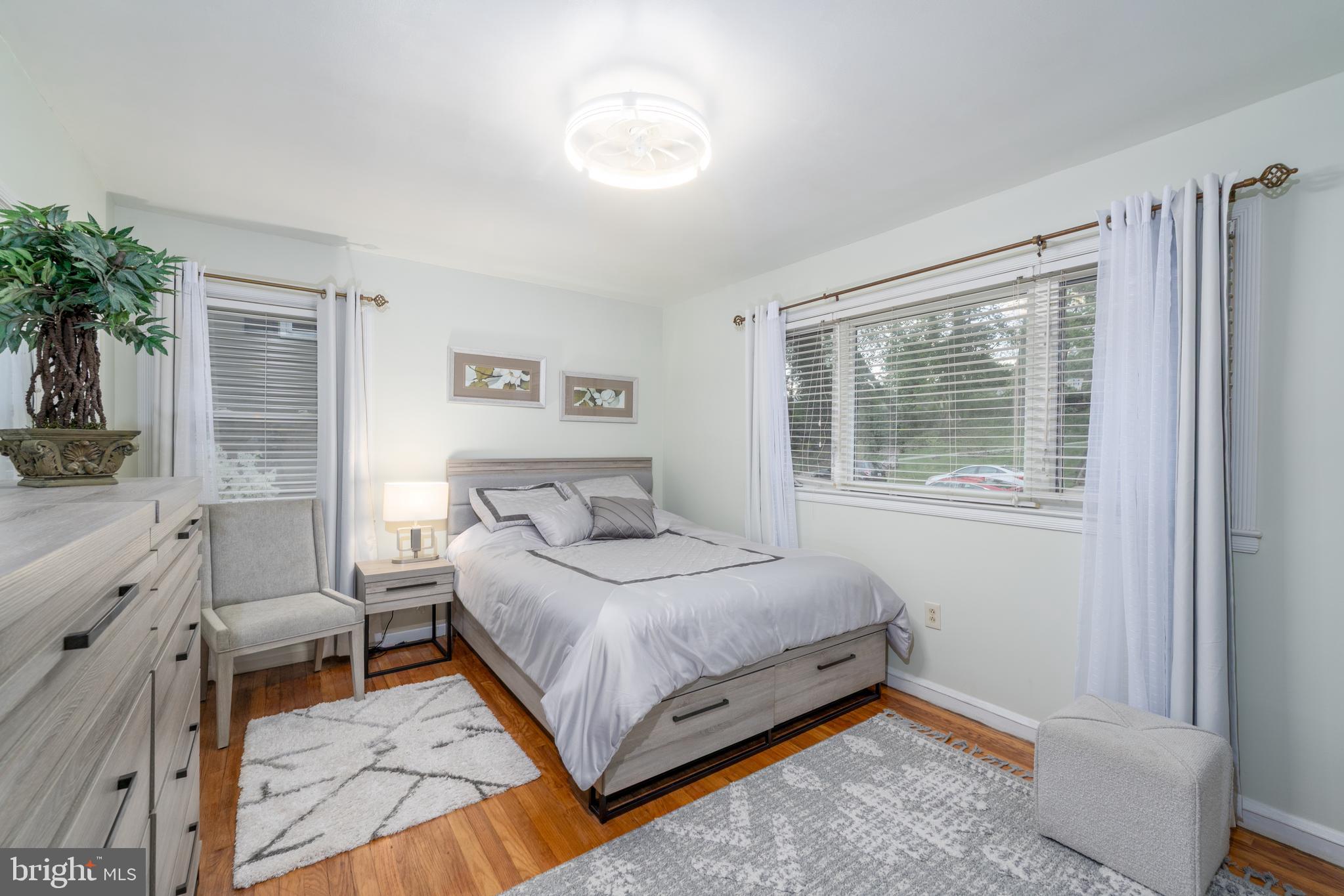 GLENDALE - Residential